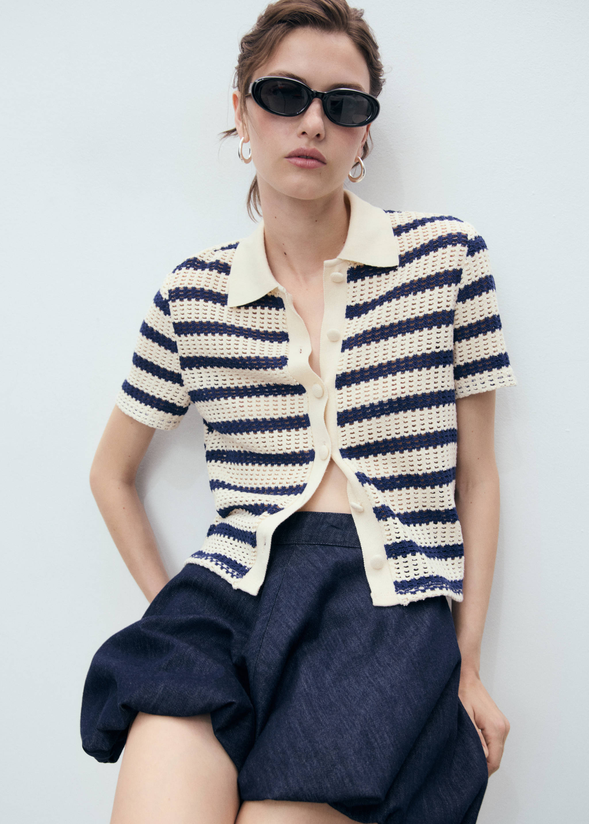 Short sleeve striped cardigan - Details of the article 2