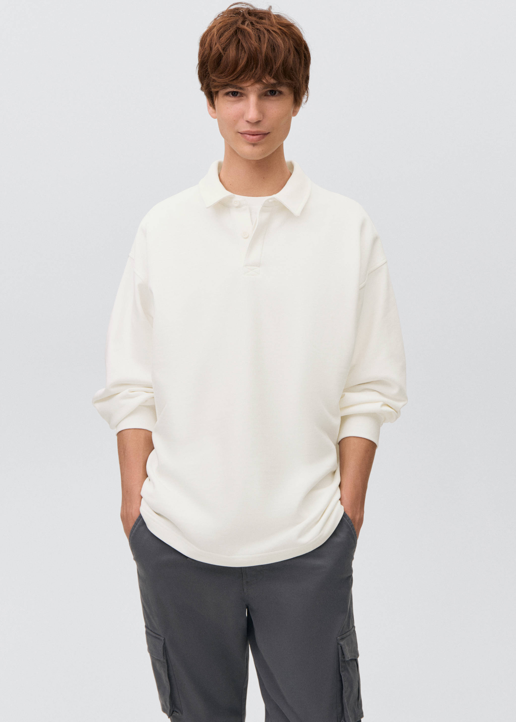 Sudadera cuello polo - Plano medio