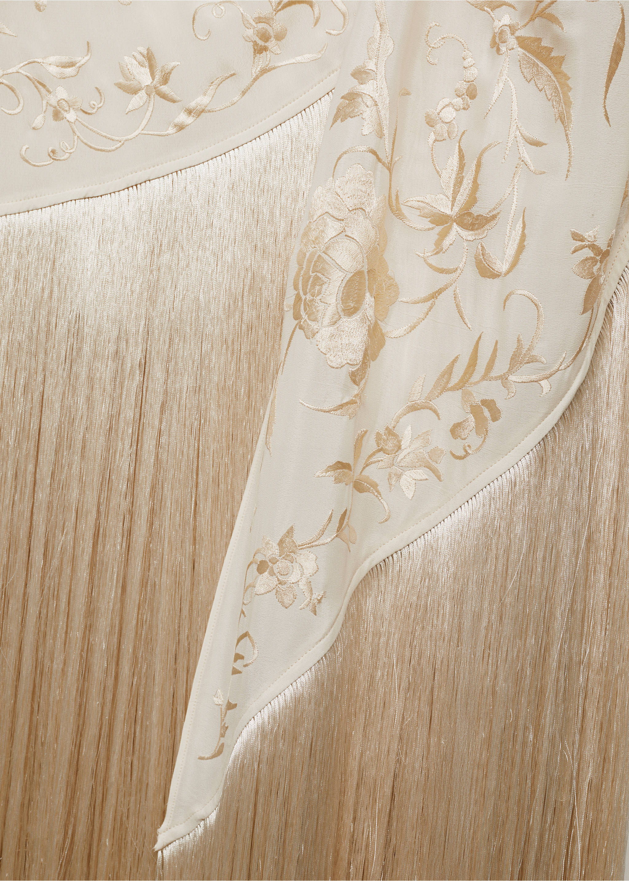 Pareo-style skirt with embroidered fringe - Details of the article 0, Ecru. Ref: 17091229-00.