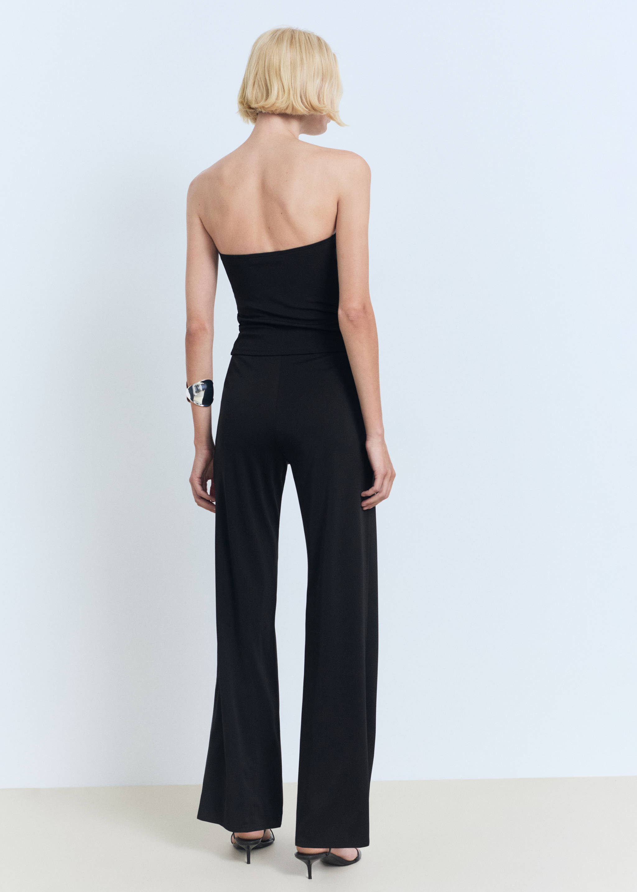 Straight mid-rise pants - Reverse of the article