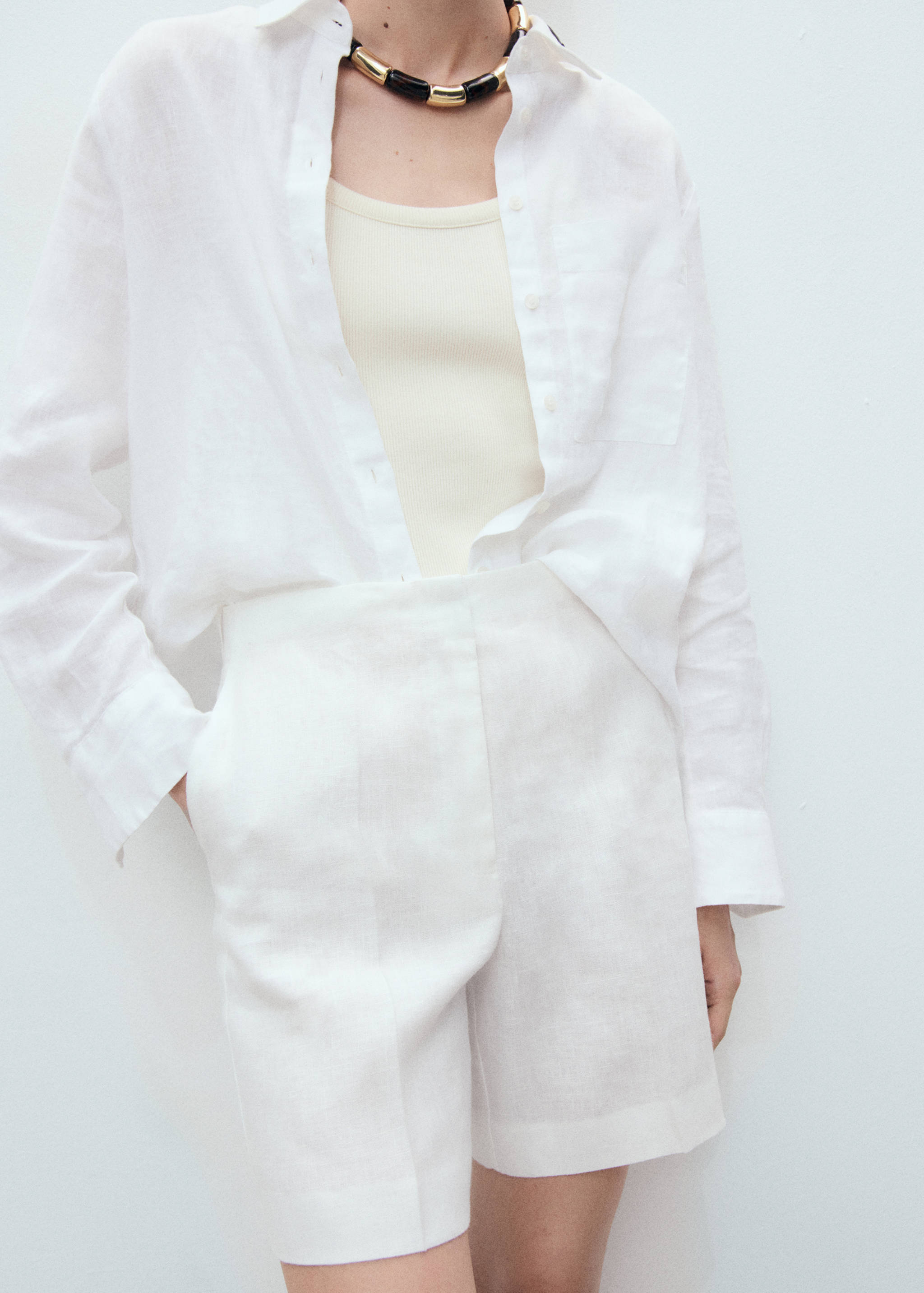 Linen straight-fit mid-rise shorts - Details of the article 6