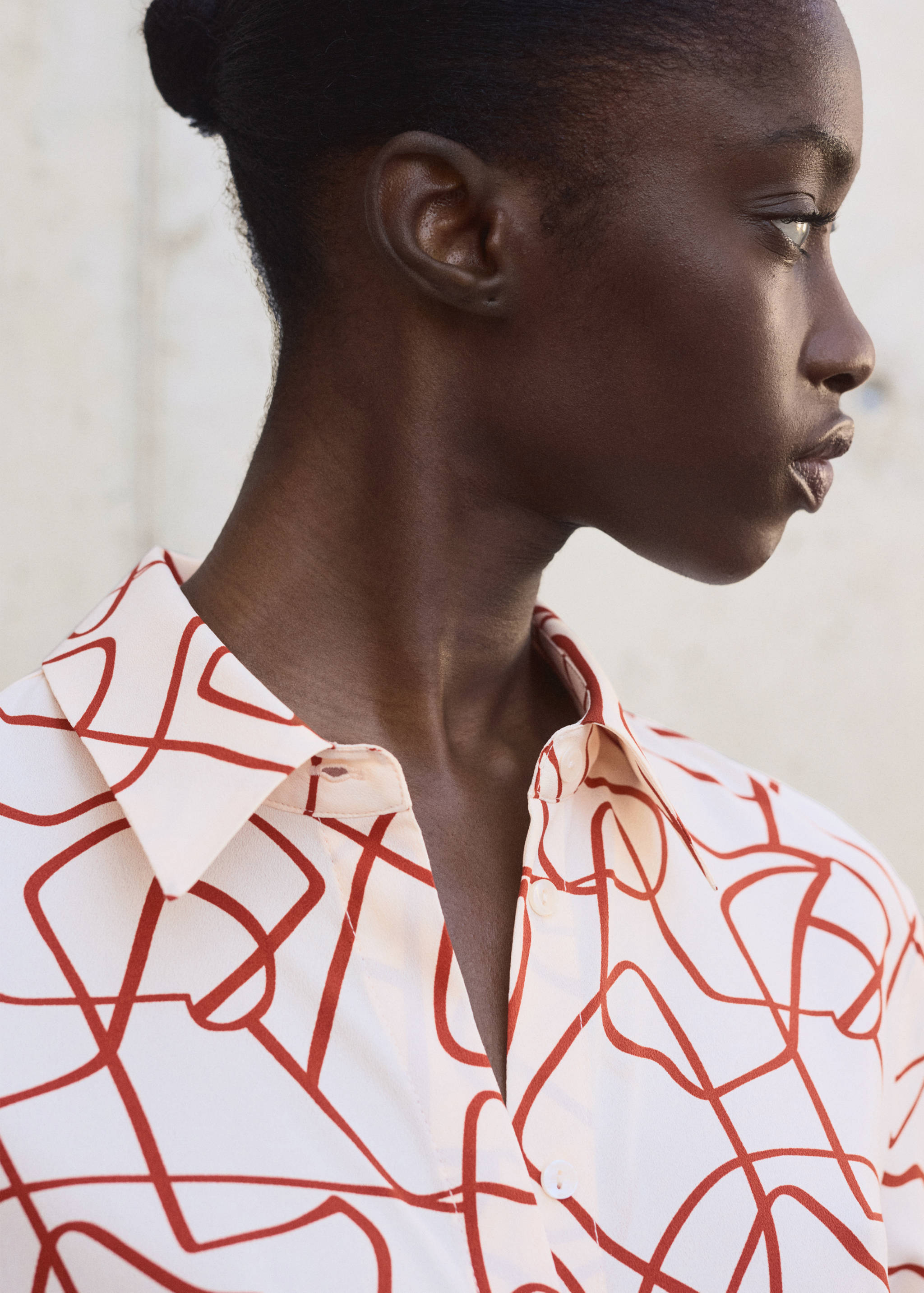 Shirt with abstract print - Details of the article 1