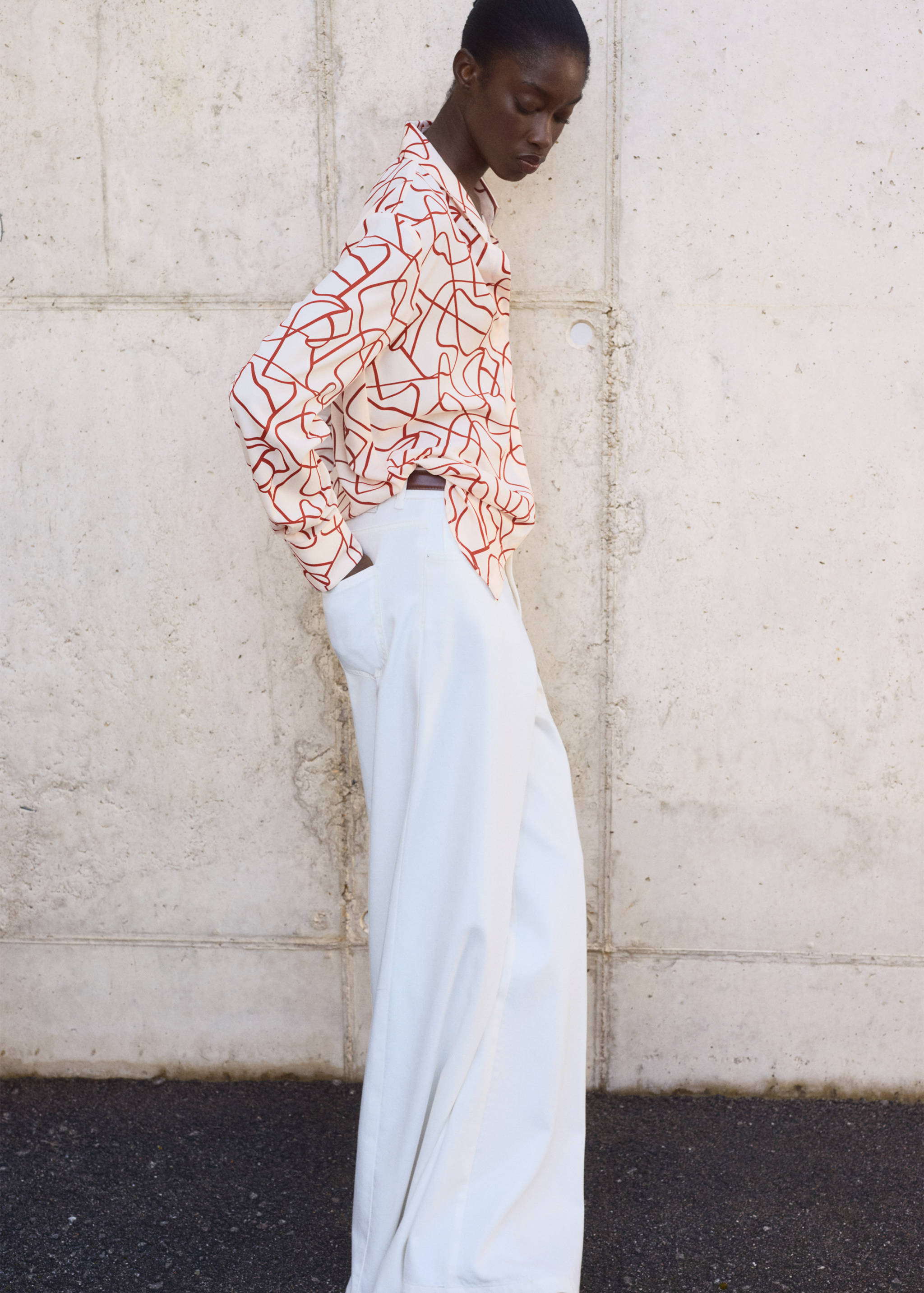 Shirt with abstract print - Details of the article 6