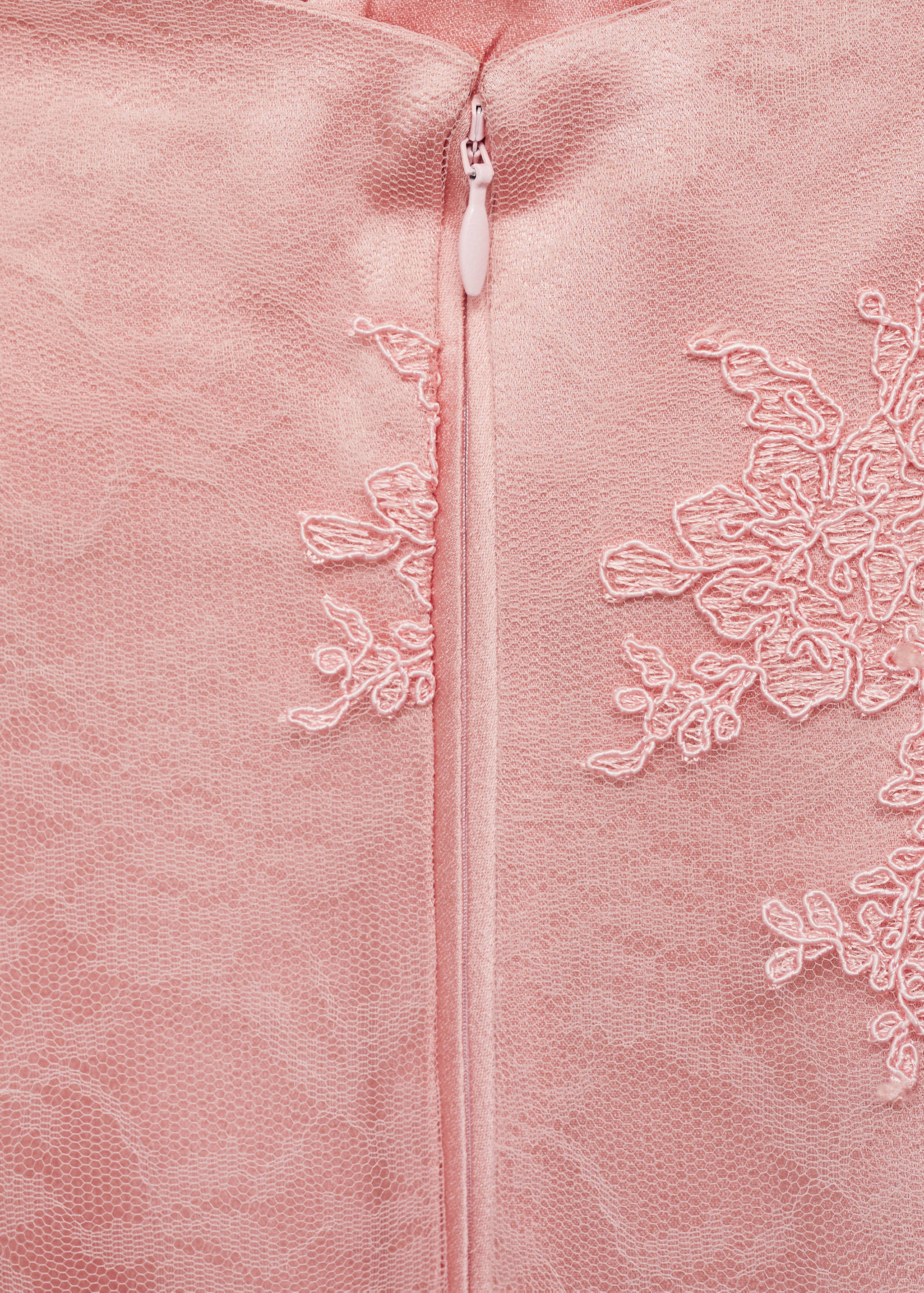 Lace dress with structured neckline - Details of the article 0