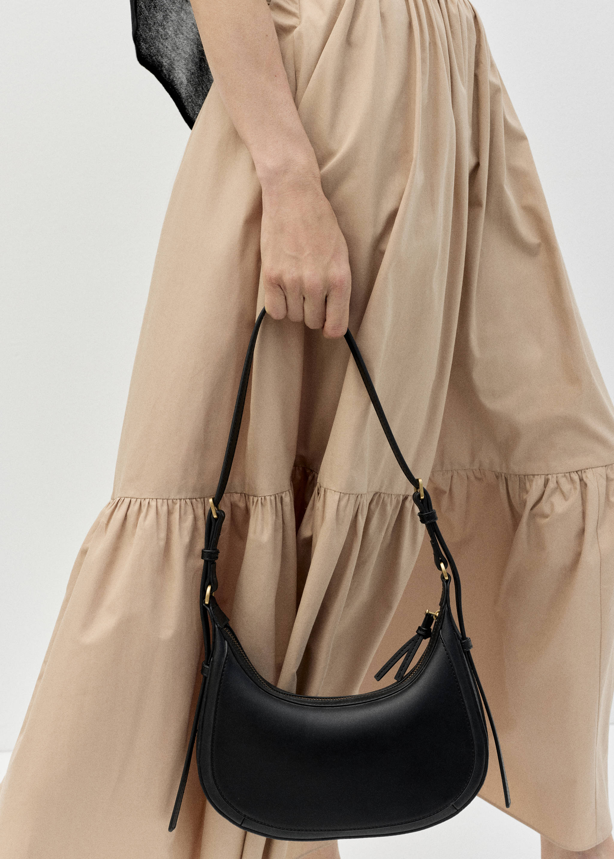 Oval shoulder bag - Details of the article 9