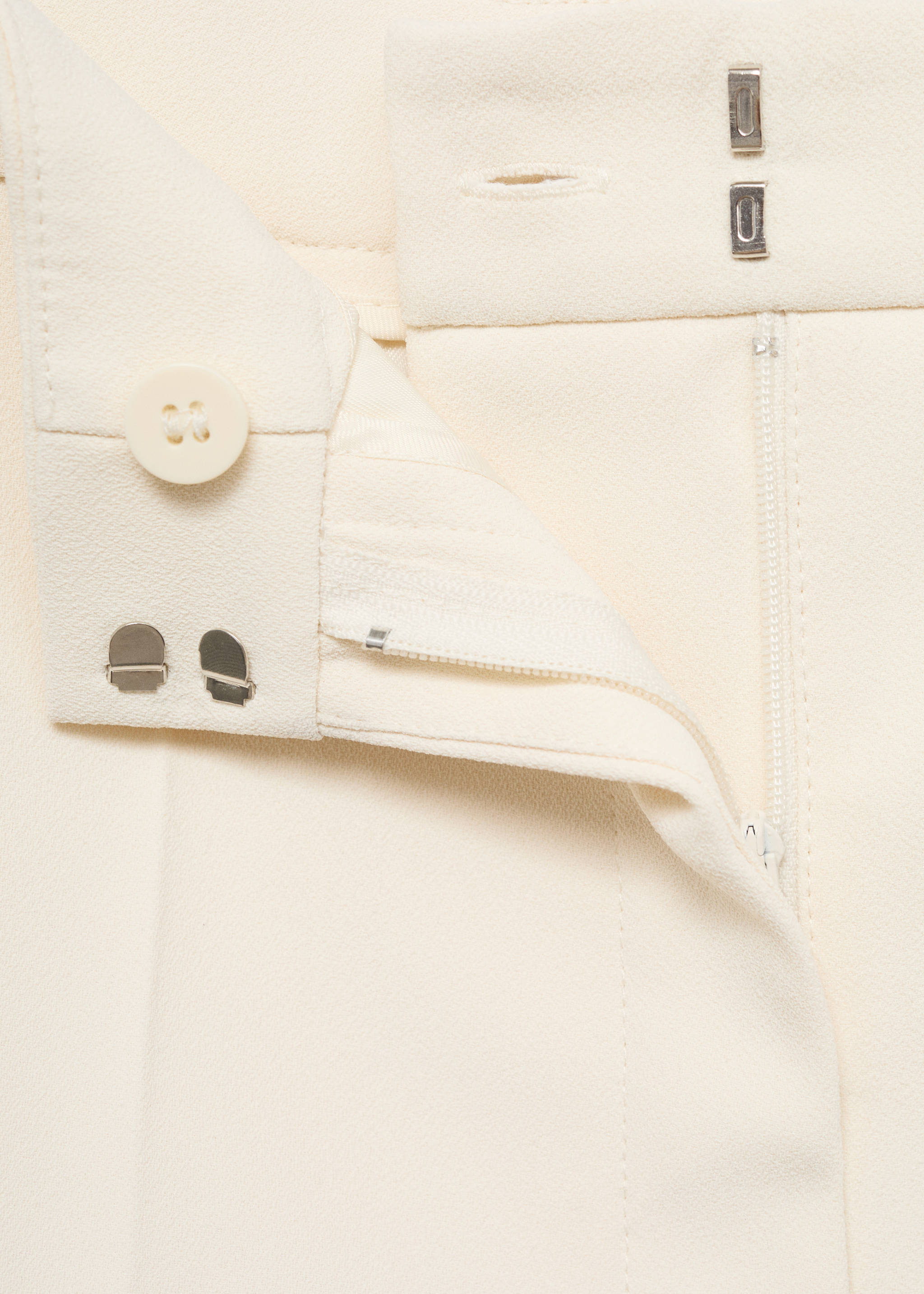 Straight mid-rise shorts - Details of the article 0