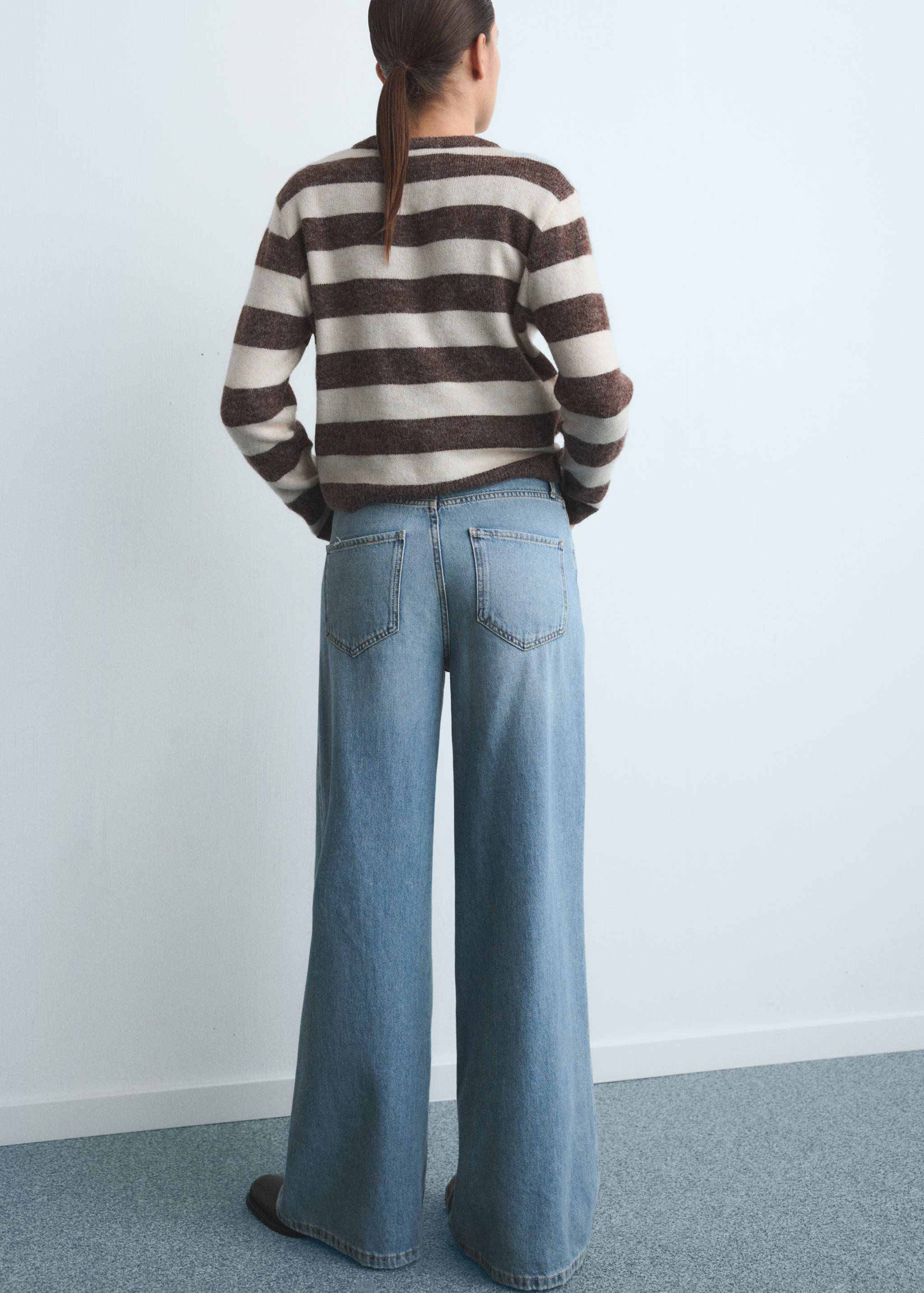 High-waisted wideleg jeans - Reverse of the article