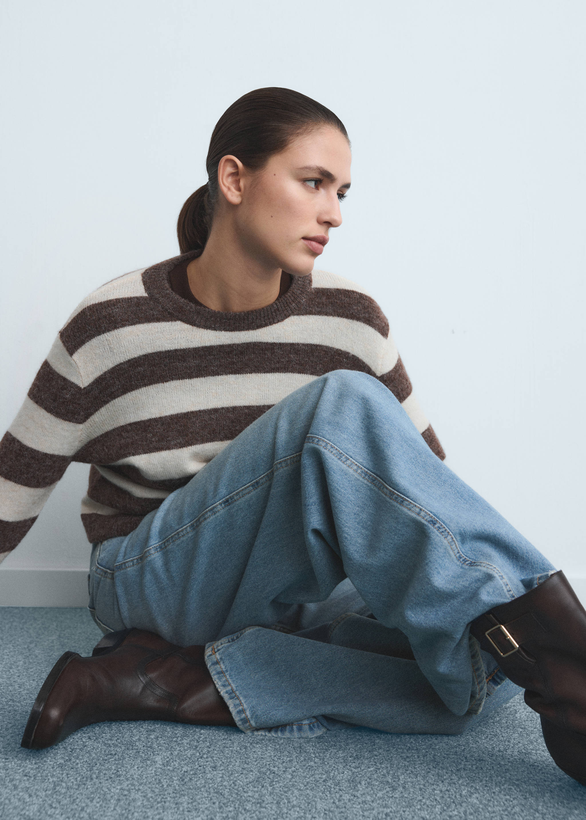 High-waisted wideleg jeans - Details of the article 2