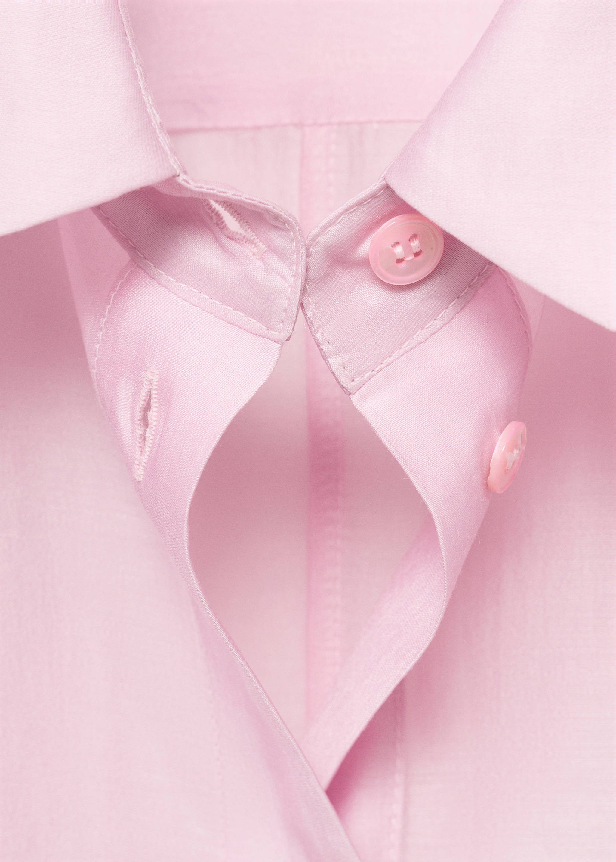 Lyocell-Hemd mit zipfelförmigen Abschlüssen - Detail des Artikels 8