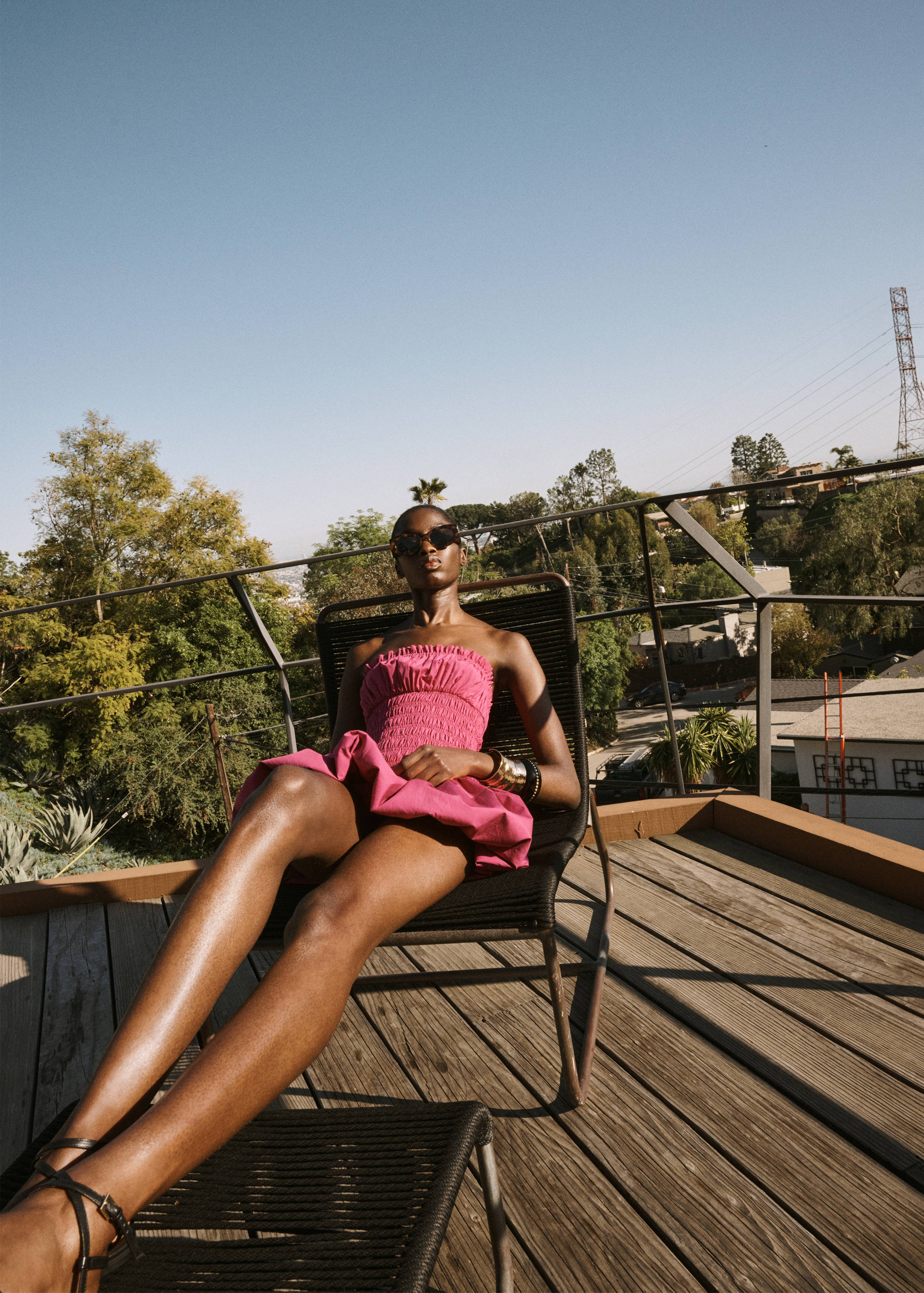 Short gathered balloon dress - Details of the article 6