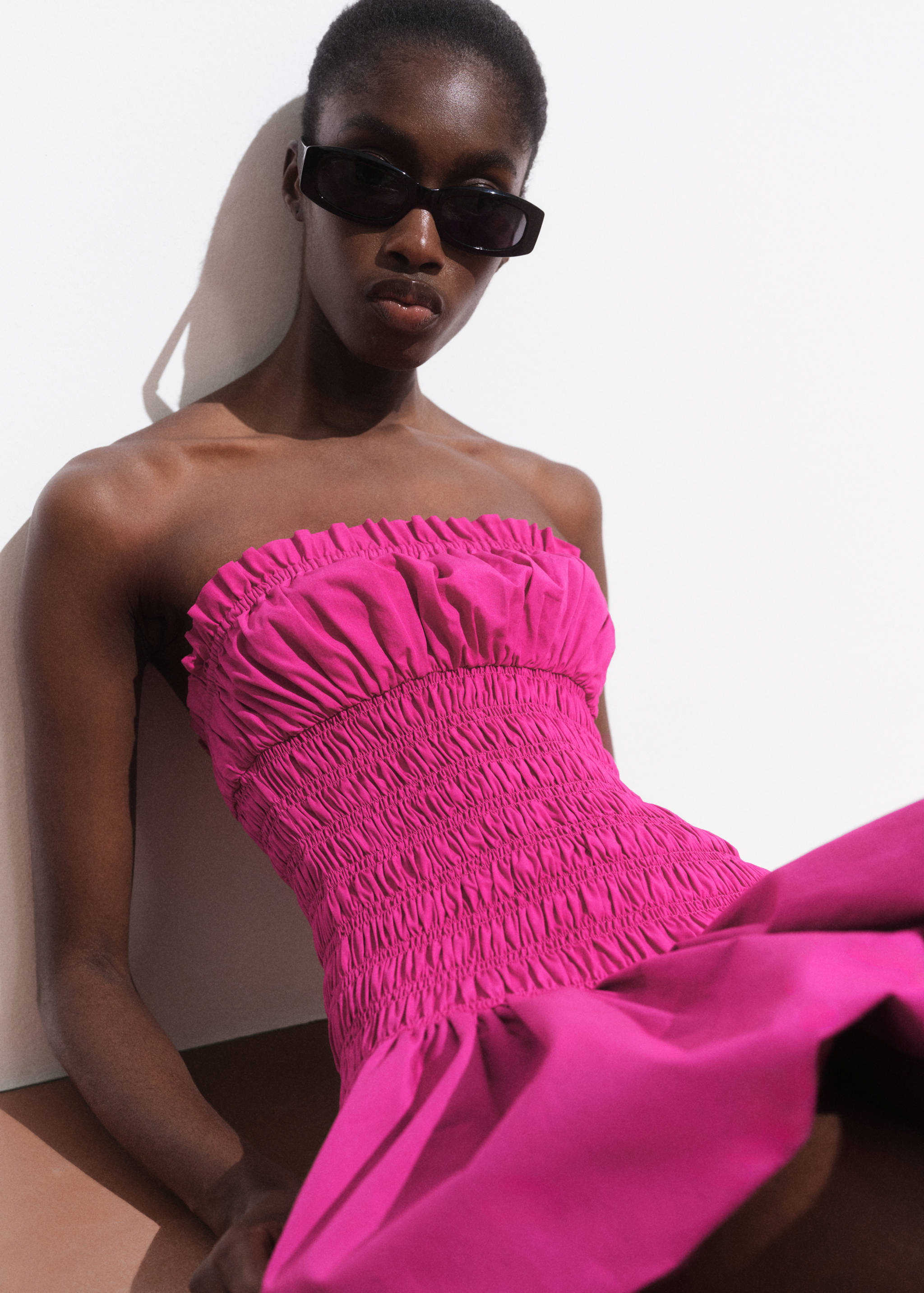 Short gathered balloon dress - Details of the article 2