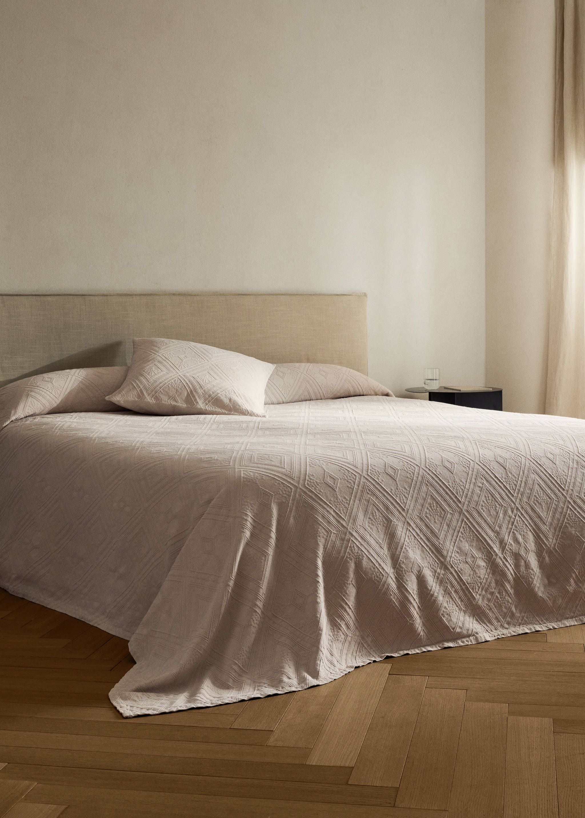 Överkast i bomullsjacquard med romber för 90/105 cm säng - Allmän bild