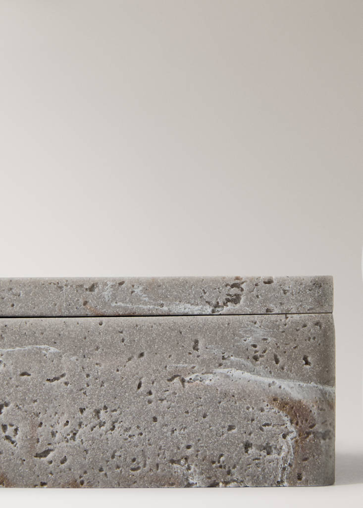 Stone-effect resin box — Grey