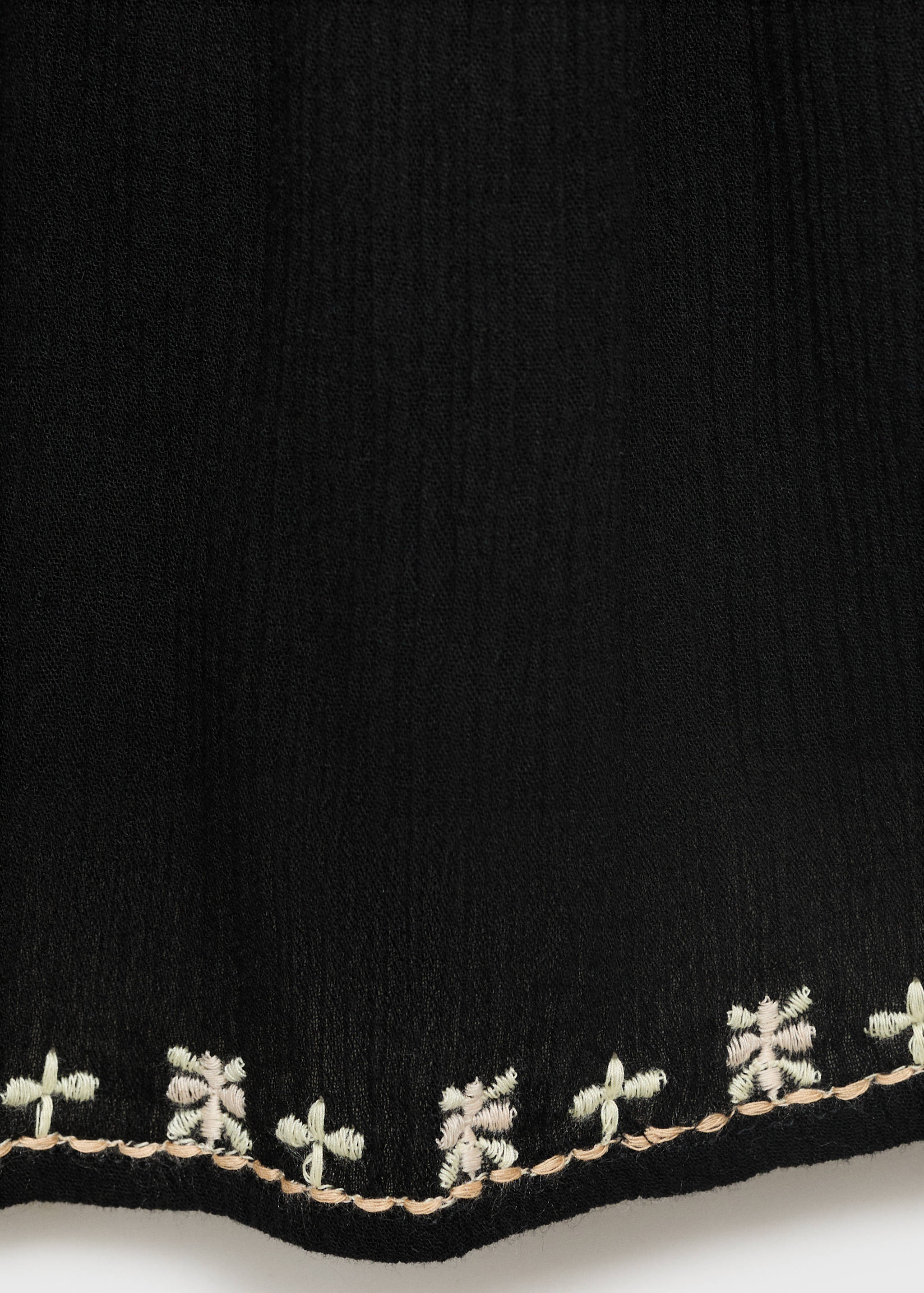 Топ с вышивкой без бретелей - Деталь изделия 0