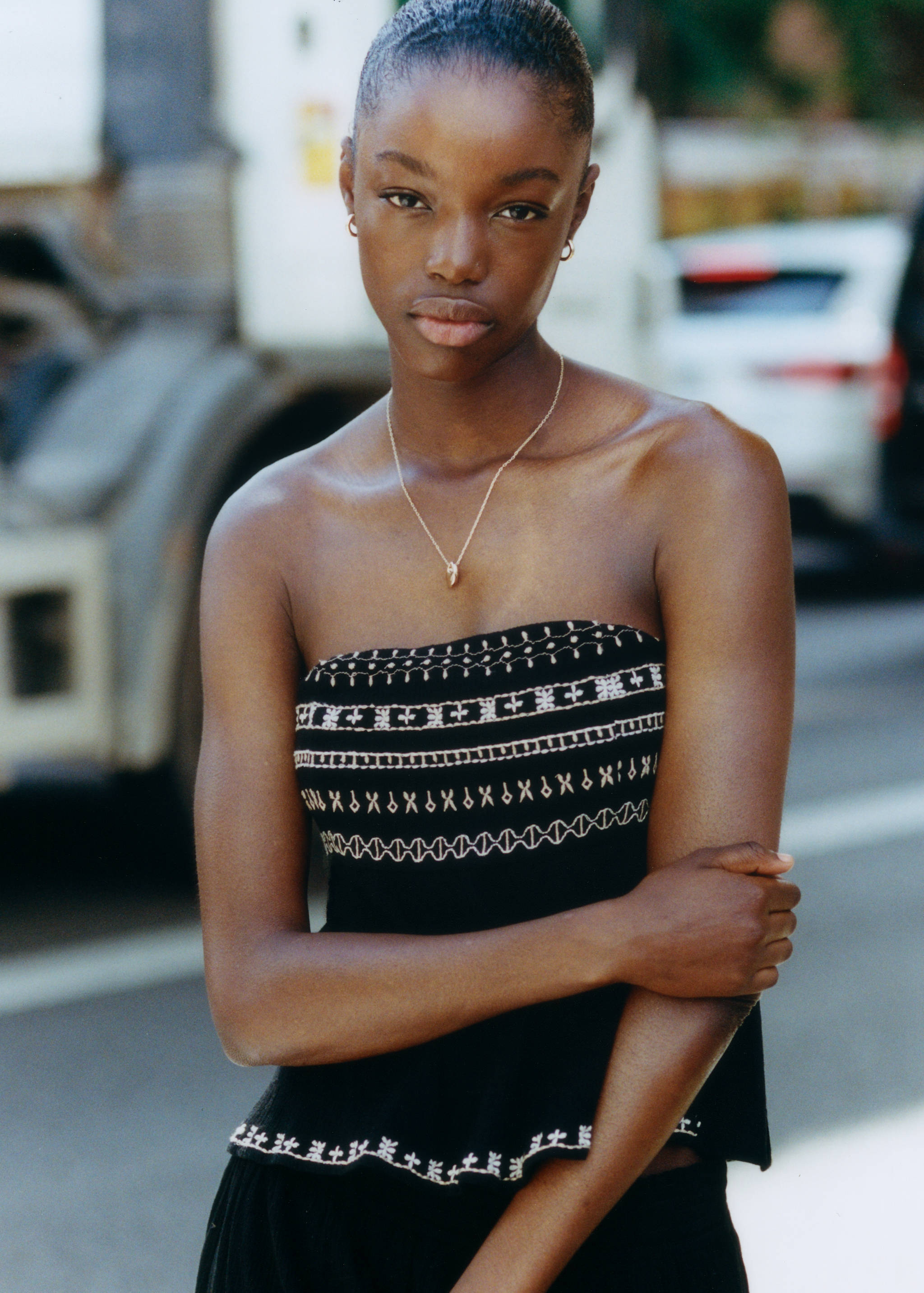 Топ с вышивкой без бретелей - Деталь изделия 5