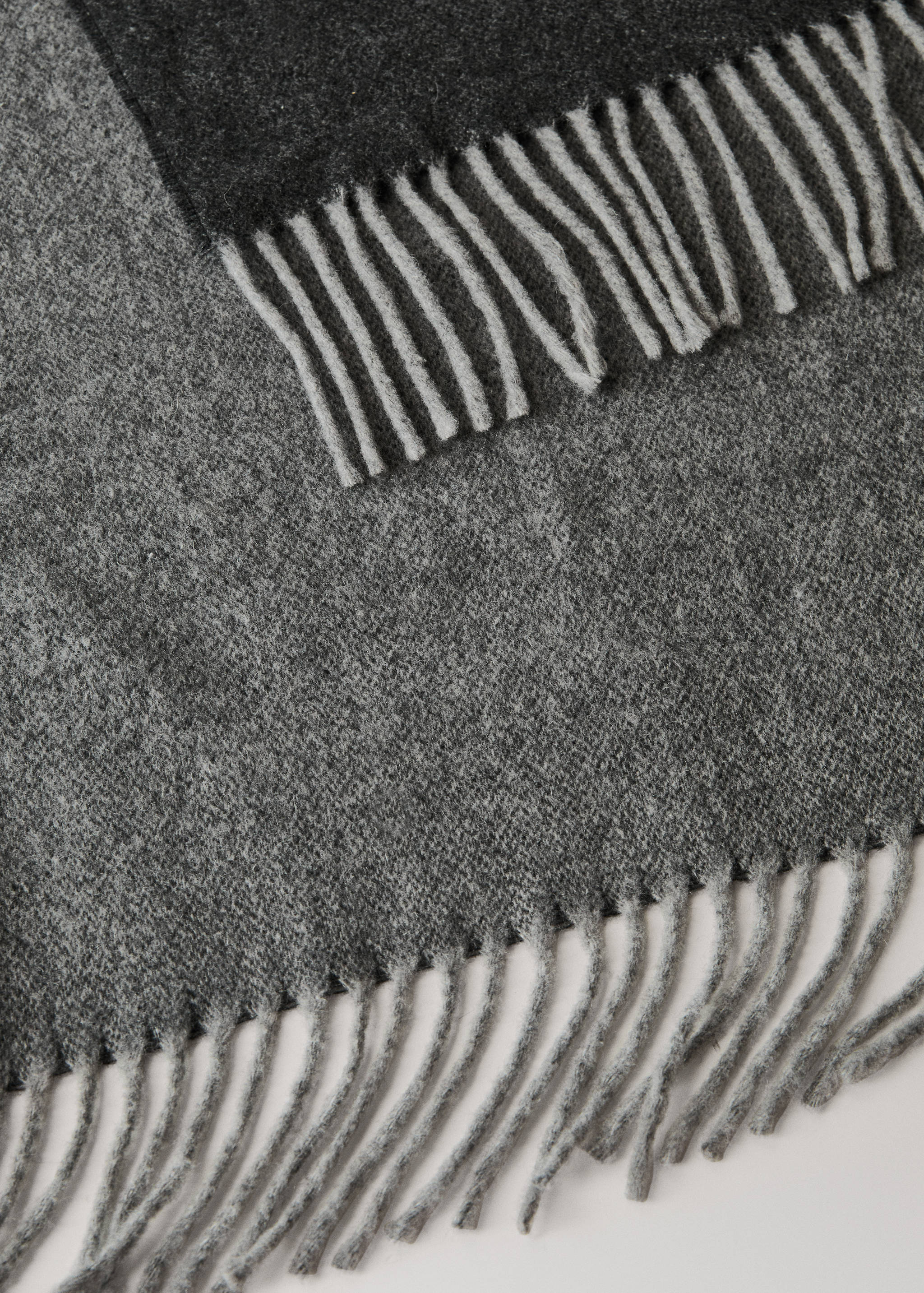 100% cashmere two-tone blanket - Details of the article 1