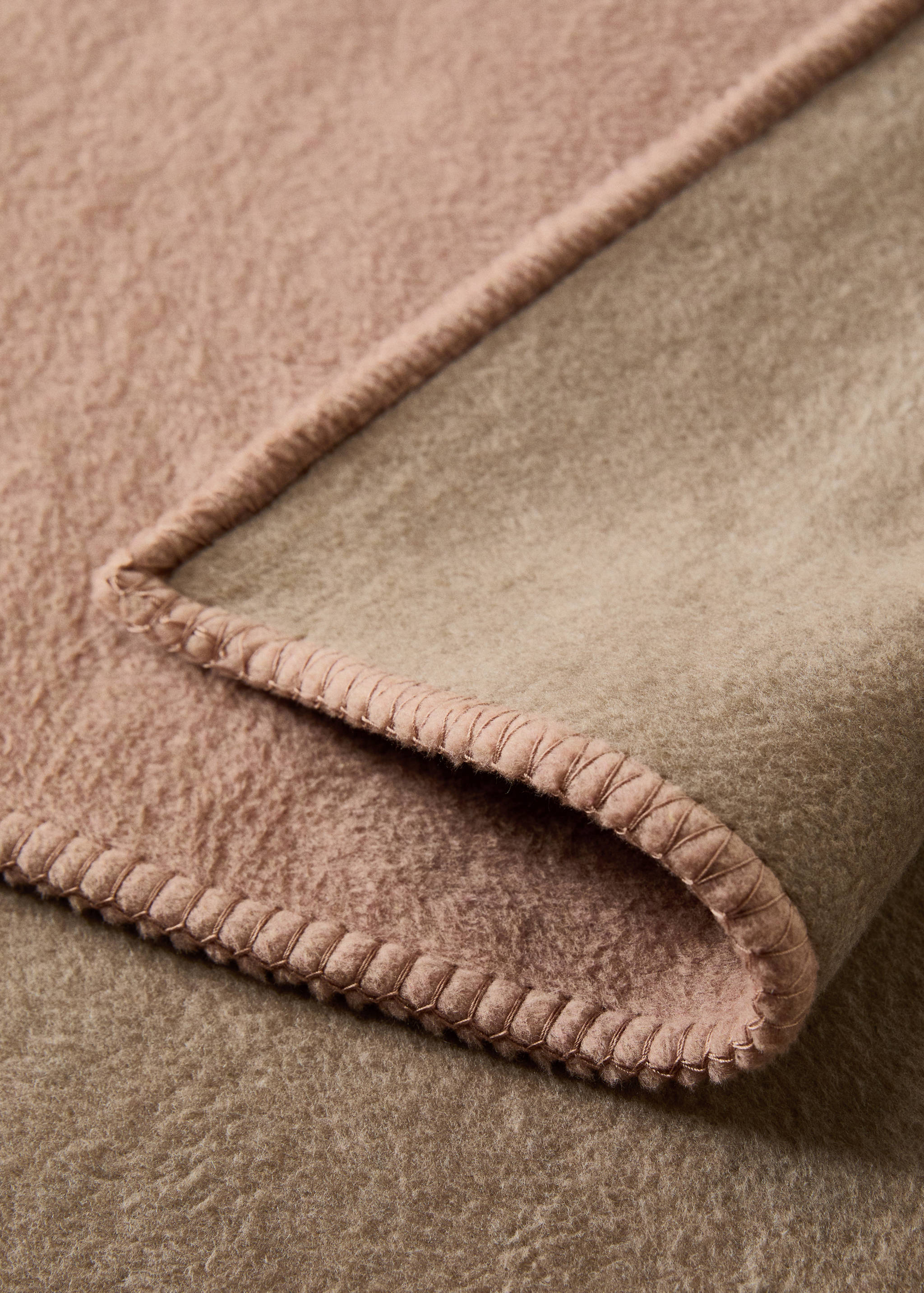 Coperta pile morbido dettaglio ferro di cavallo - Dettaglio dell'articolo 2