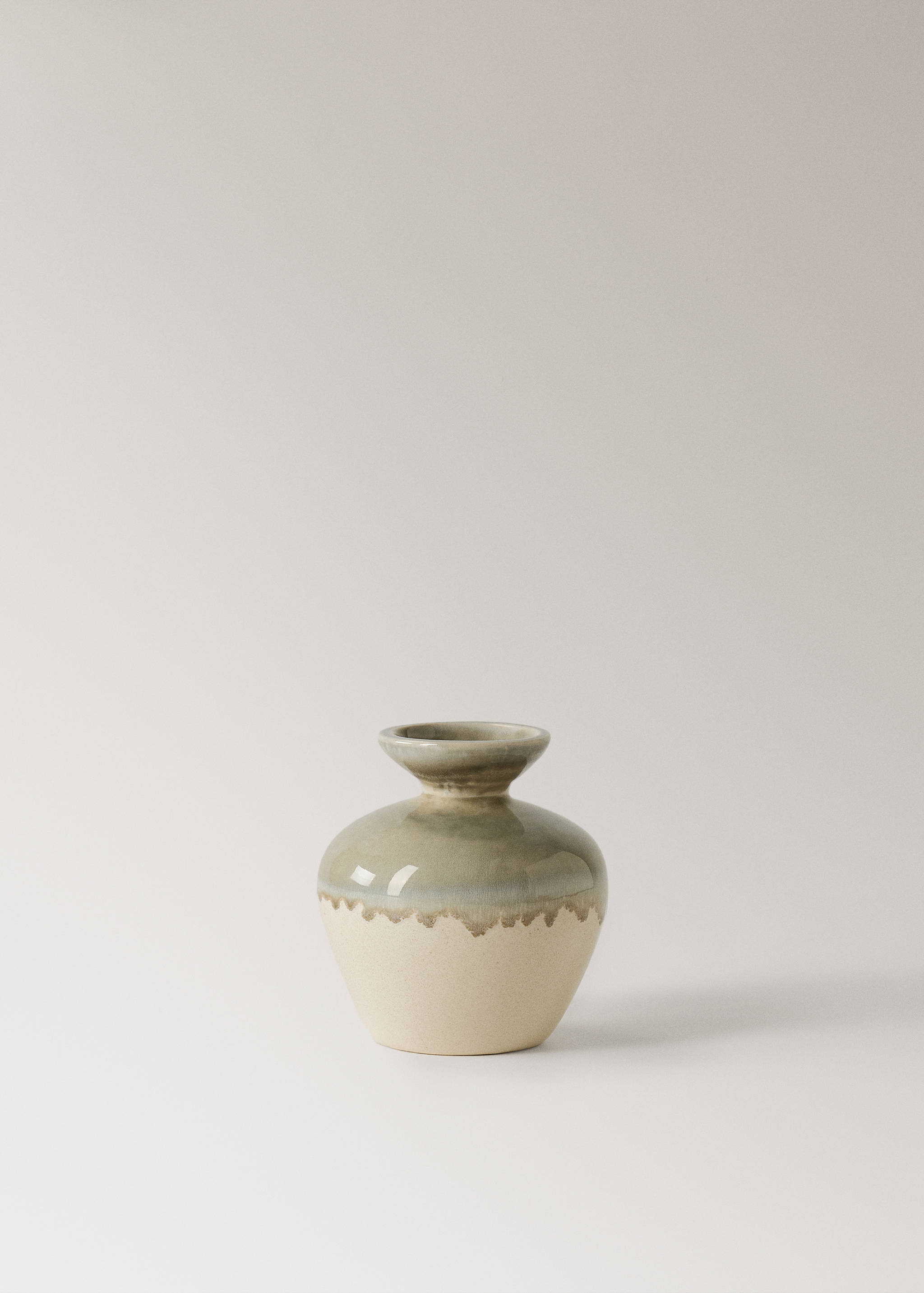 Small stoneware vase - Article without model