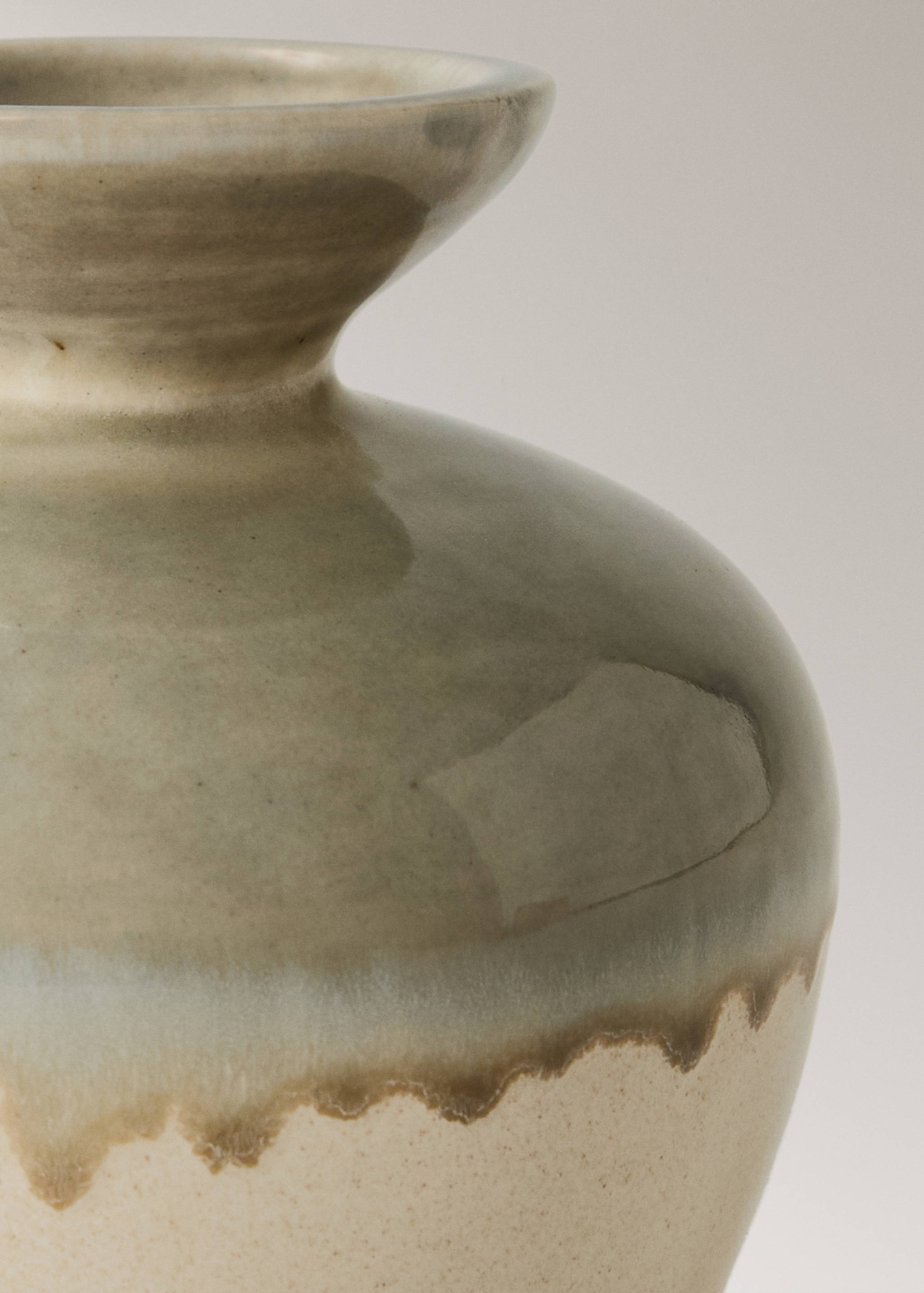 Small stoneware vase - Details of the article 1