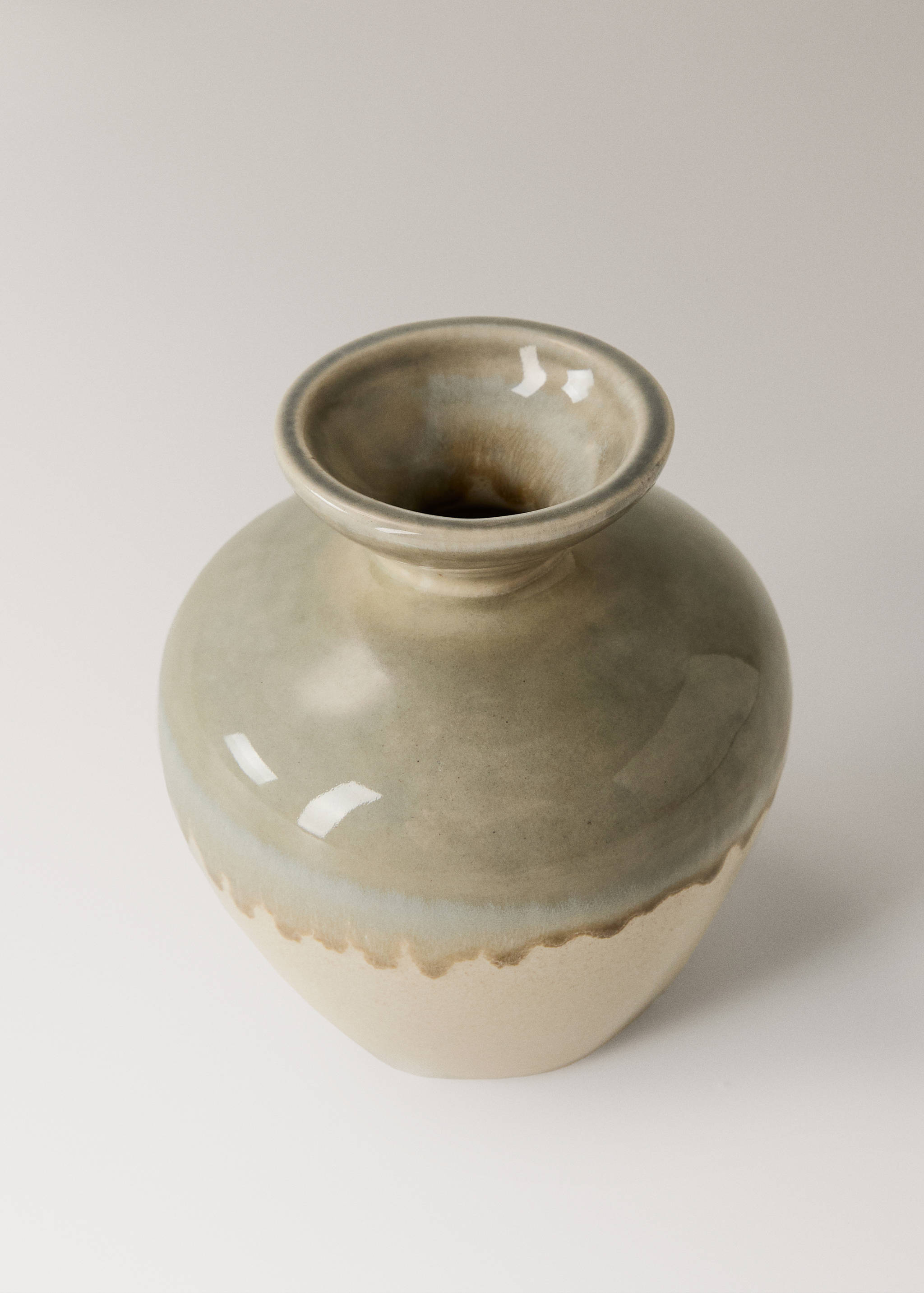 Small stoneware vase - Details of the article 2