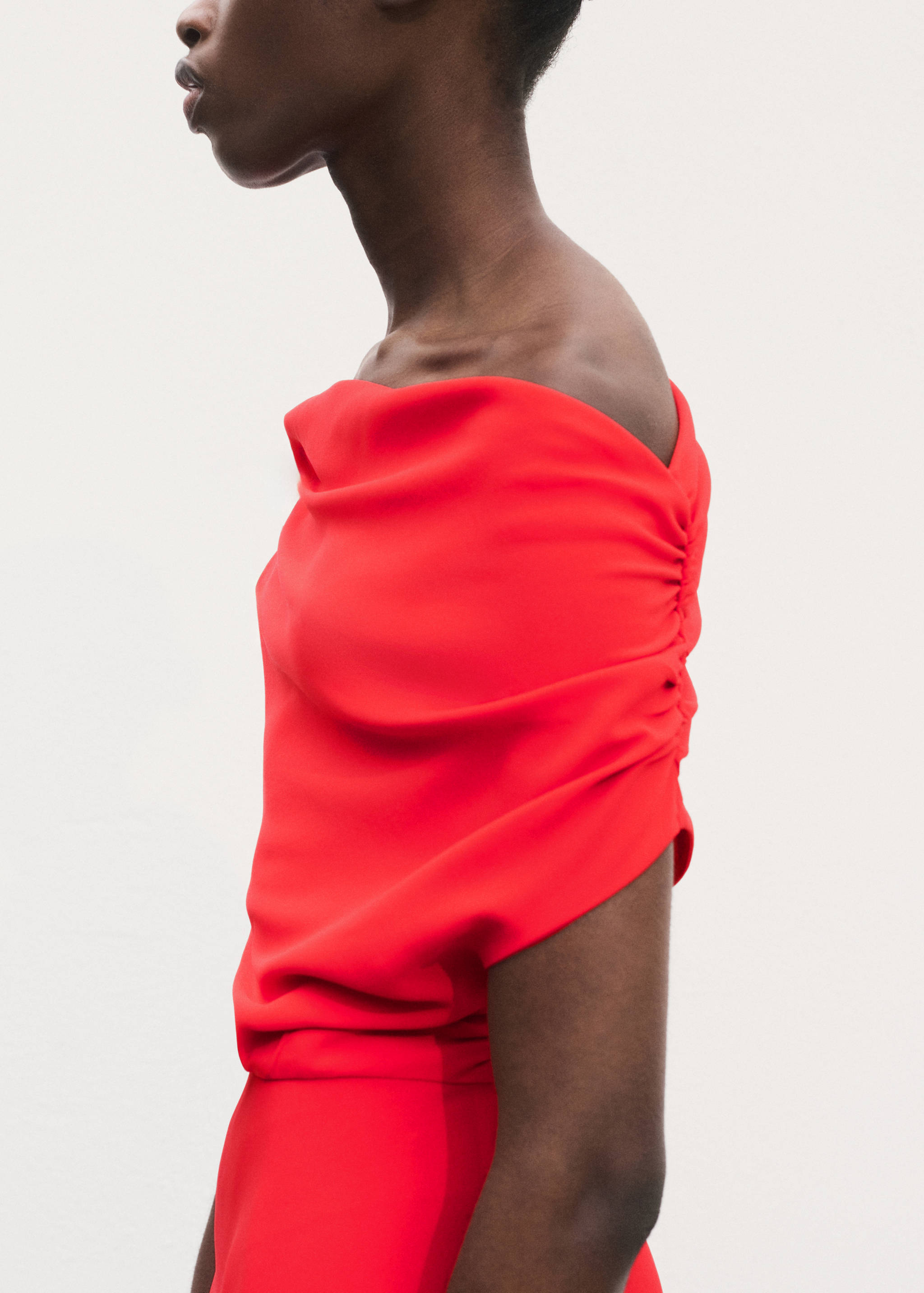 Μίντι ασύμμετρο φόρεμα - Λεπτομέρεια του προϊόντος 1