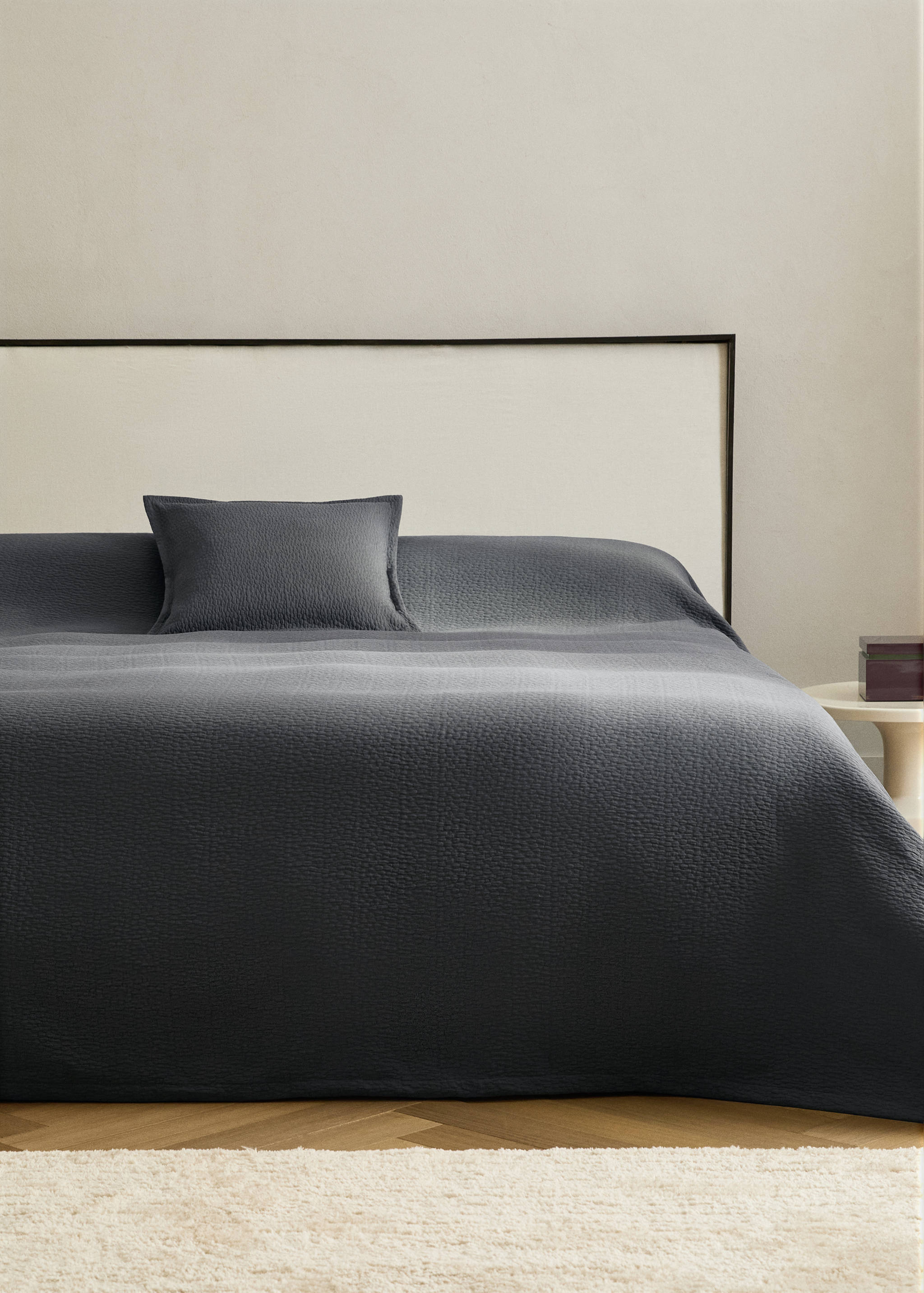 Garment-dyed textured cotton bedspread for 130/150 cm bed - General plane