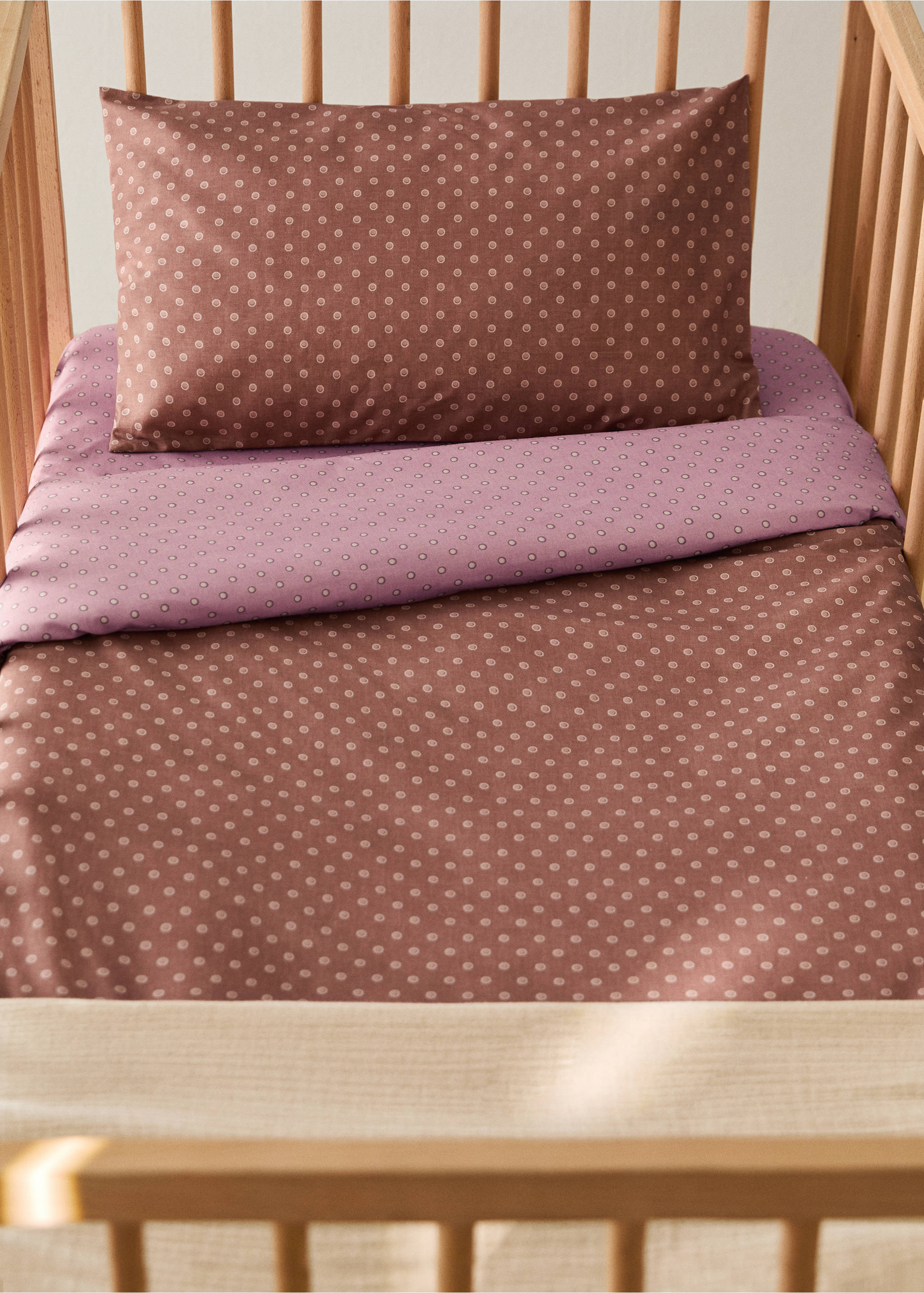 Reversible cotton polka-dot duvet cover for cot - General plane, Pink. Ref: 17091557-00.