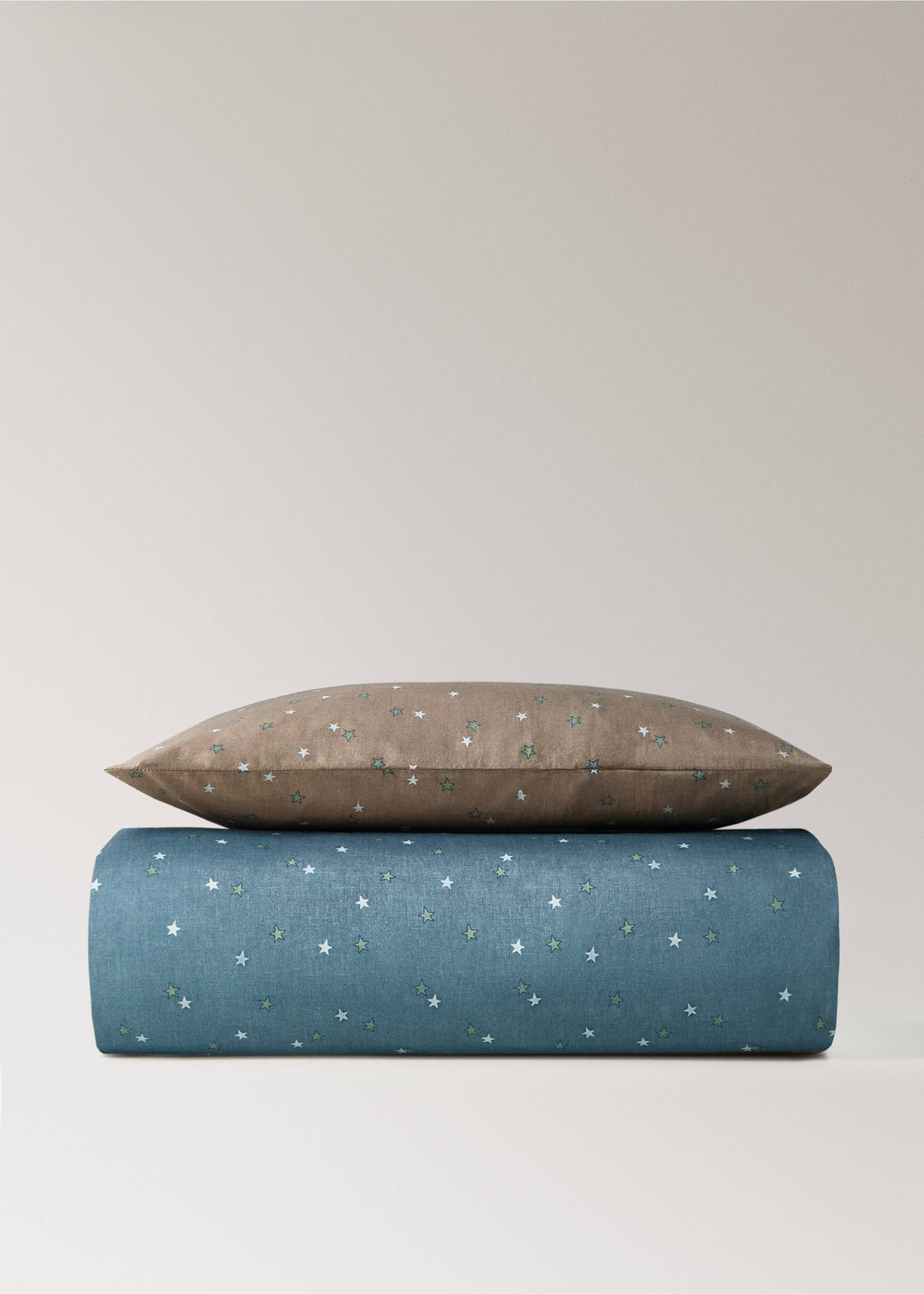 Dvostrana navlaka za dječji krevetić od pamučnog perkala s printom zvijezda - Detalji artikla 4, Plava. Ref: 17091560-00.