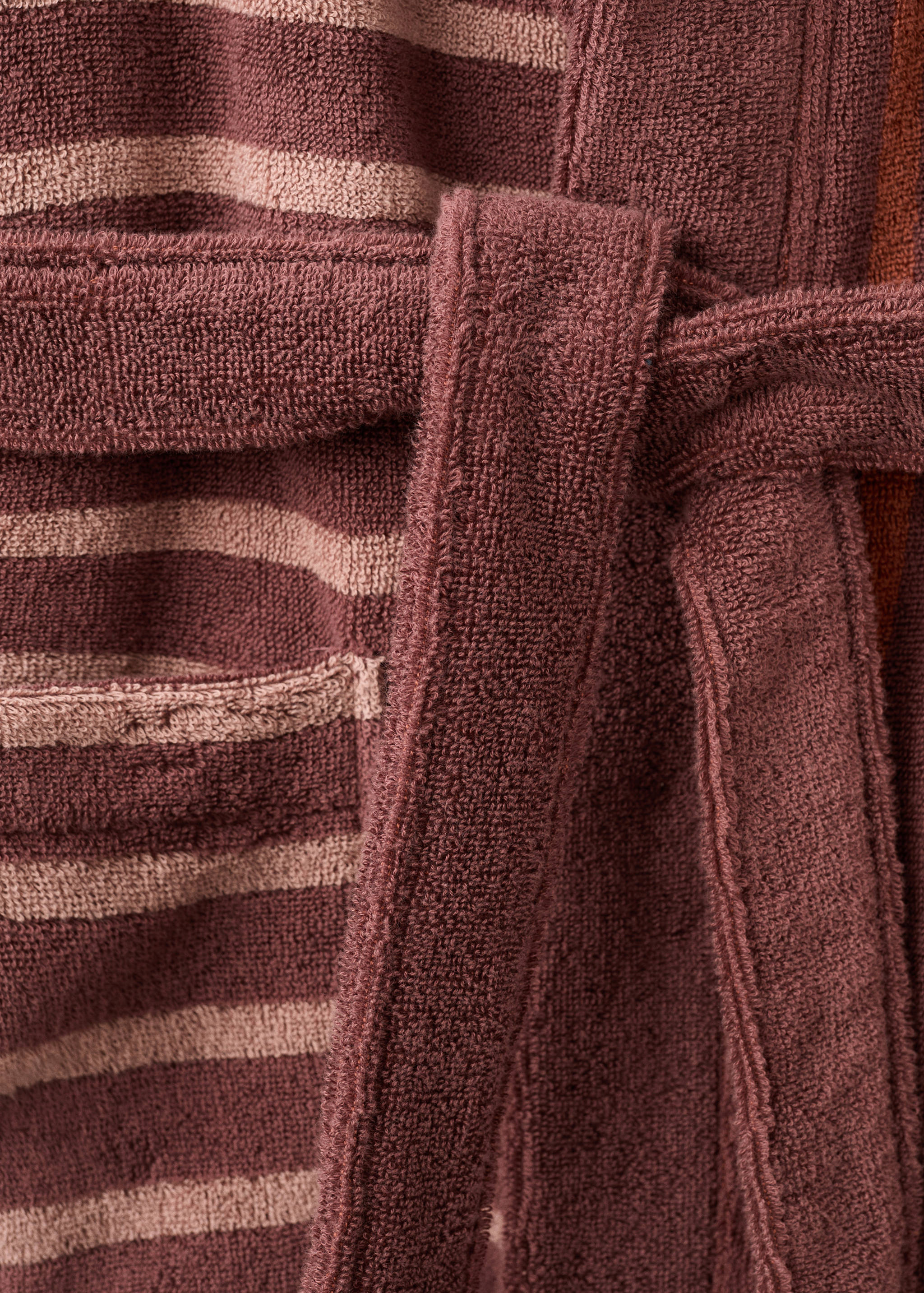 Two-tone striped cotton dressing gown - Details of the article 2