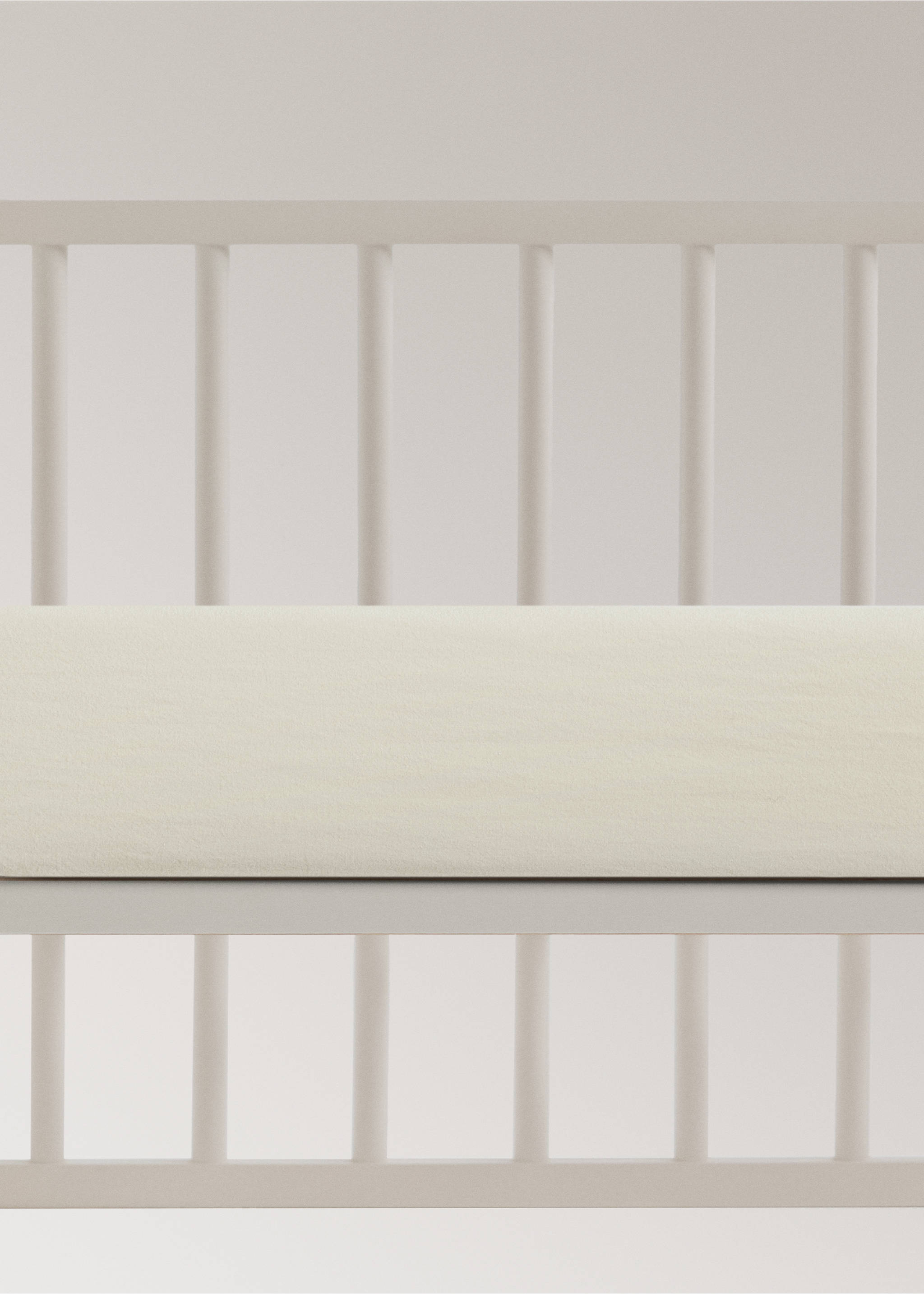 Washed cotton double-stitched fitted sheet for cot - Article without model, Pastel Green. Ref: 17091564-00.