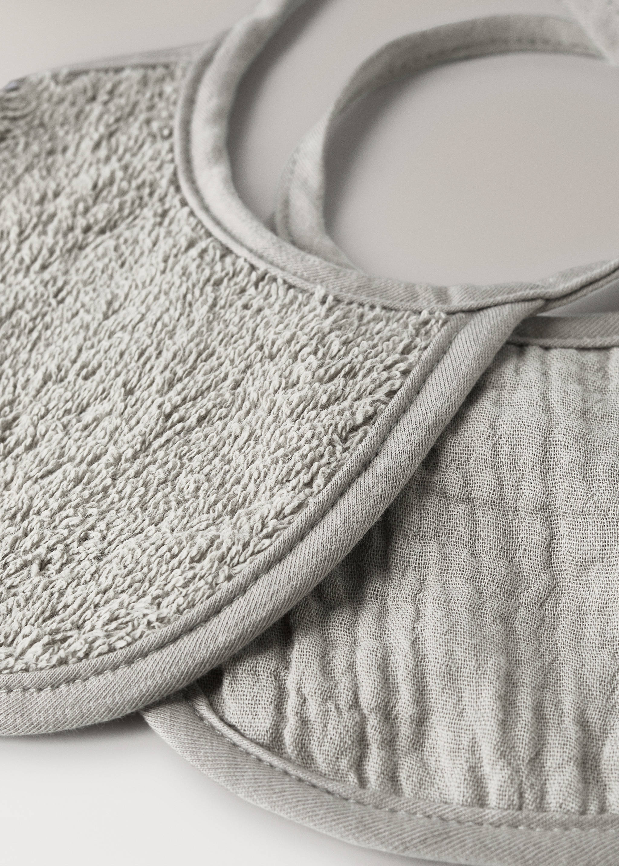 Σαλιάρα από βαμβάκι και γάζα - Λεπτομέρεια του προϊόντος 1