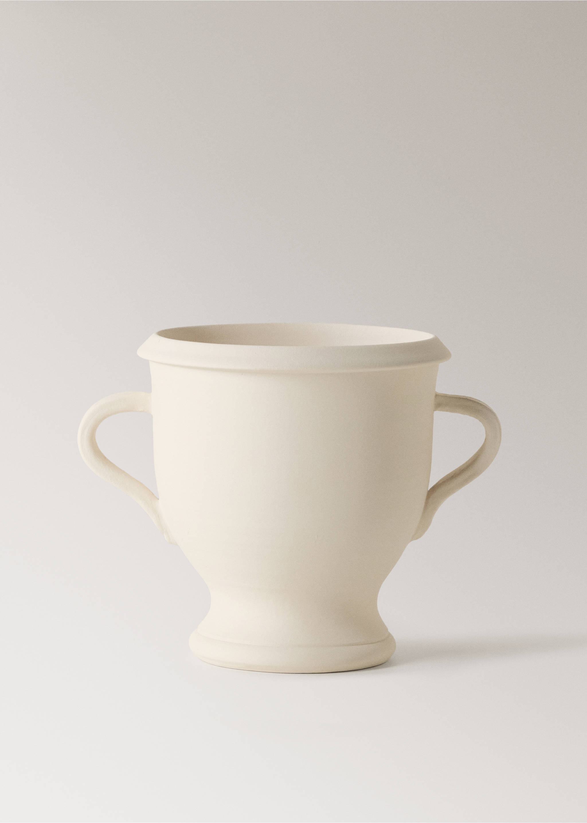 Small terracotta vase with handles - Article without model, Off White. Ref: 17091580-00.