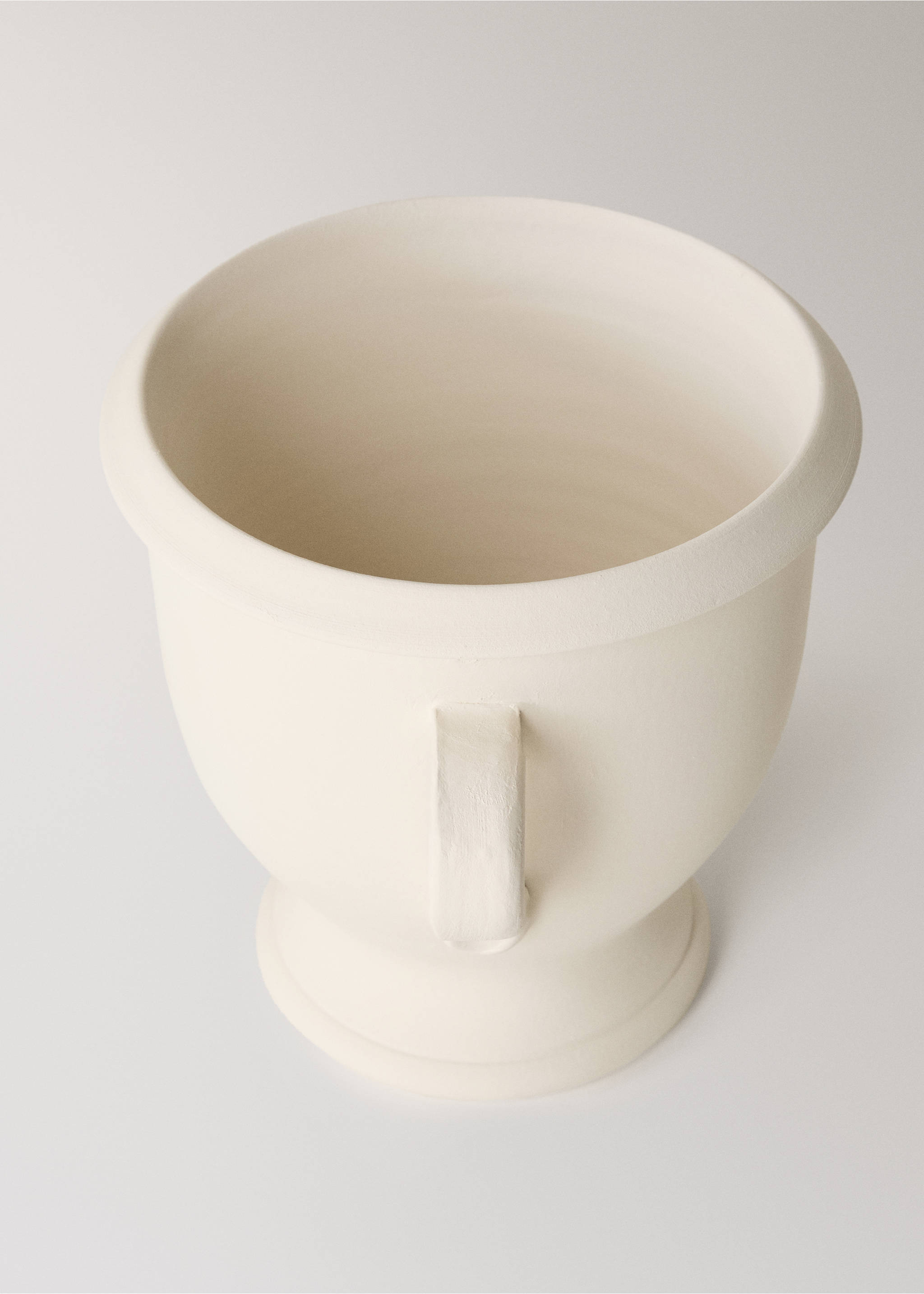 Small terracotta vase with handles - Details of the article 1, Off White. Ref: 17091580-00.