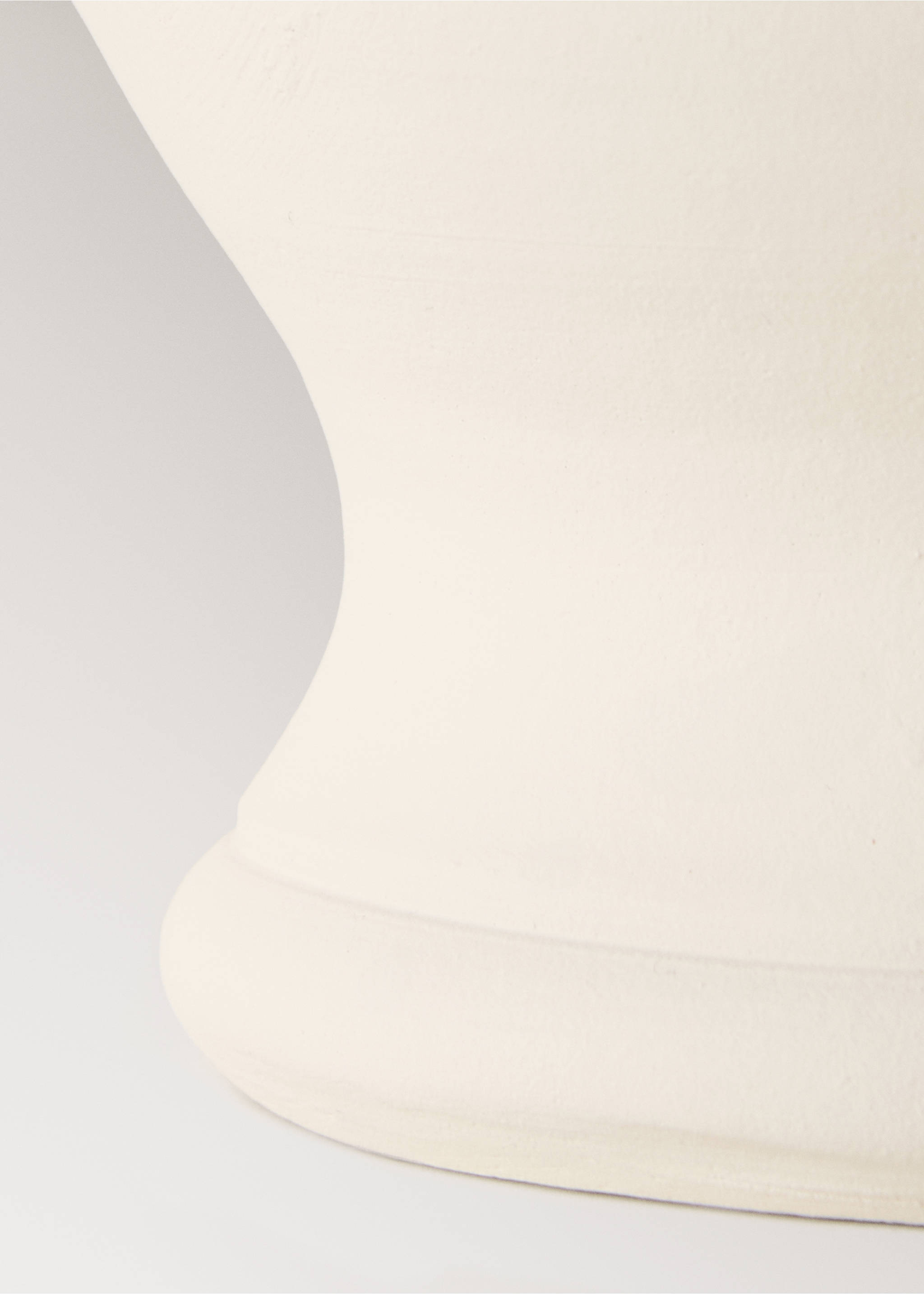 Small terracotta vase with handles - Details of the article 4, Off White. Ref: 17091580-00.