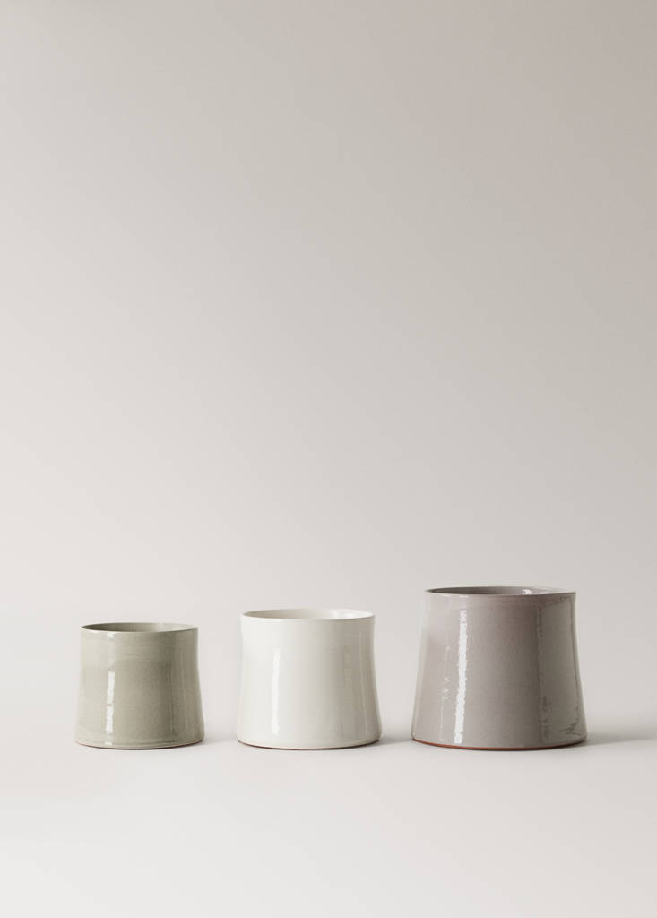 Large terracotta planter — Grey