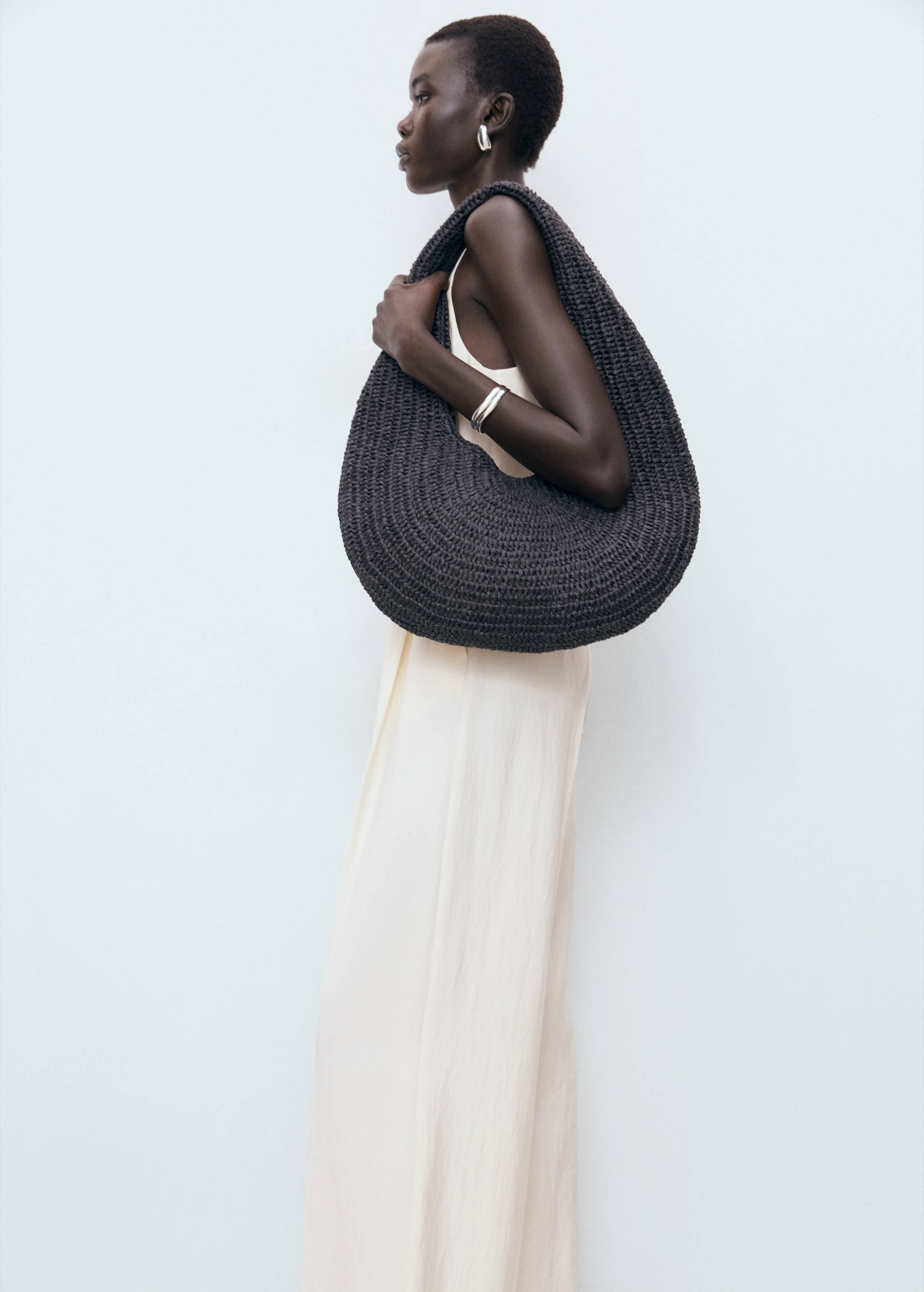 Halter-neck jumpsuit with belt - Details of the article 2