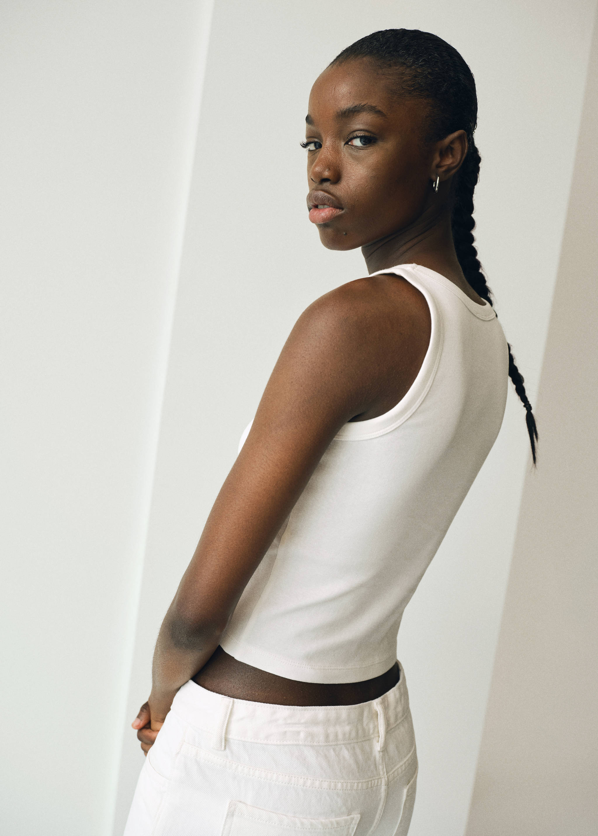 Топ с вышивкой - Обратная сторона изделия