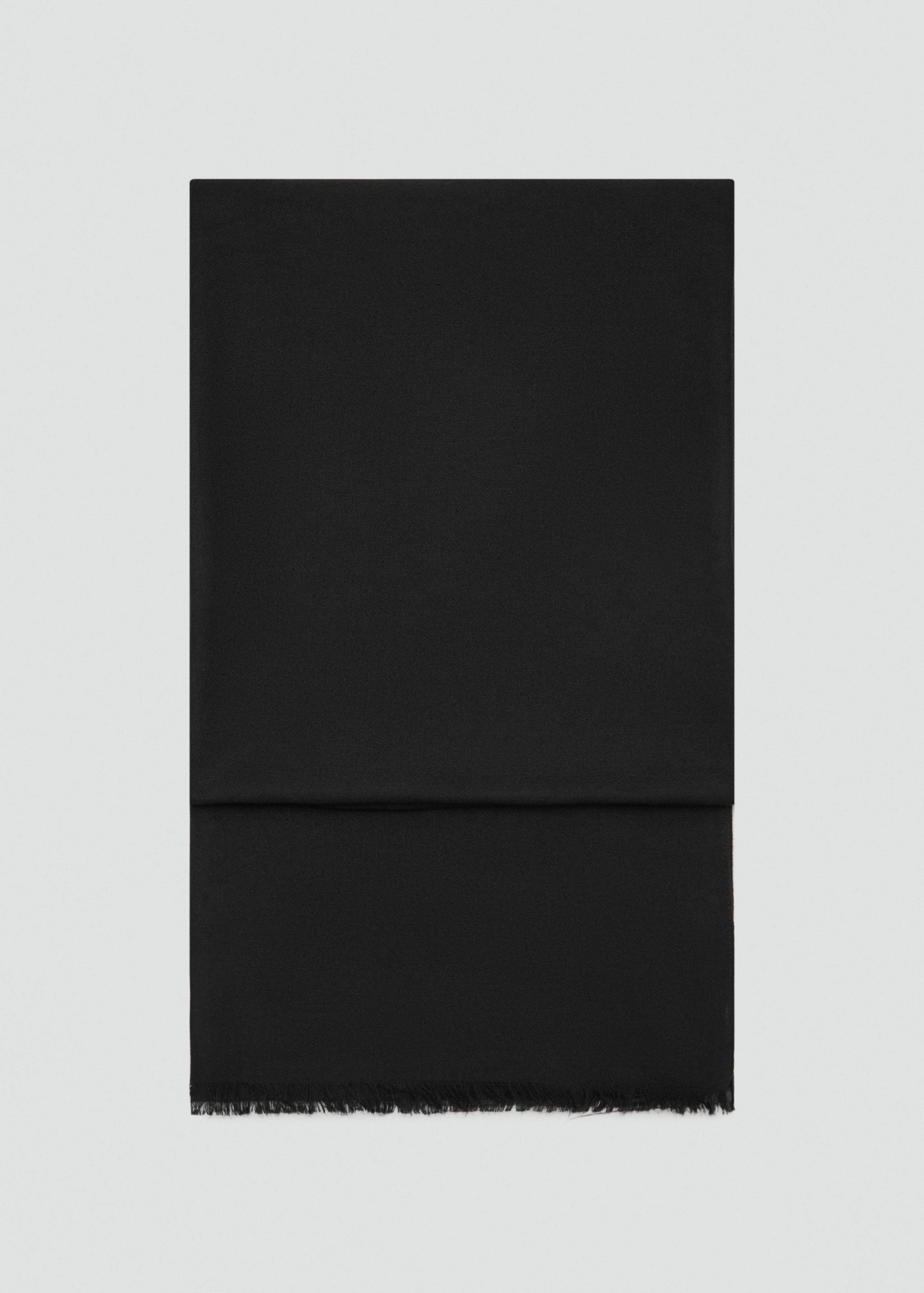 Шарф однотонный с необработанными краями - Изделие без модели