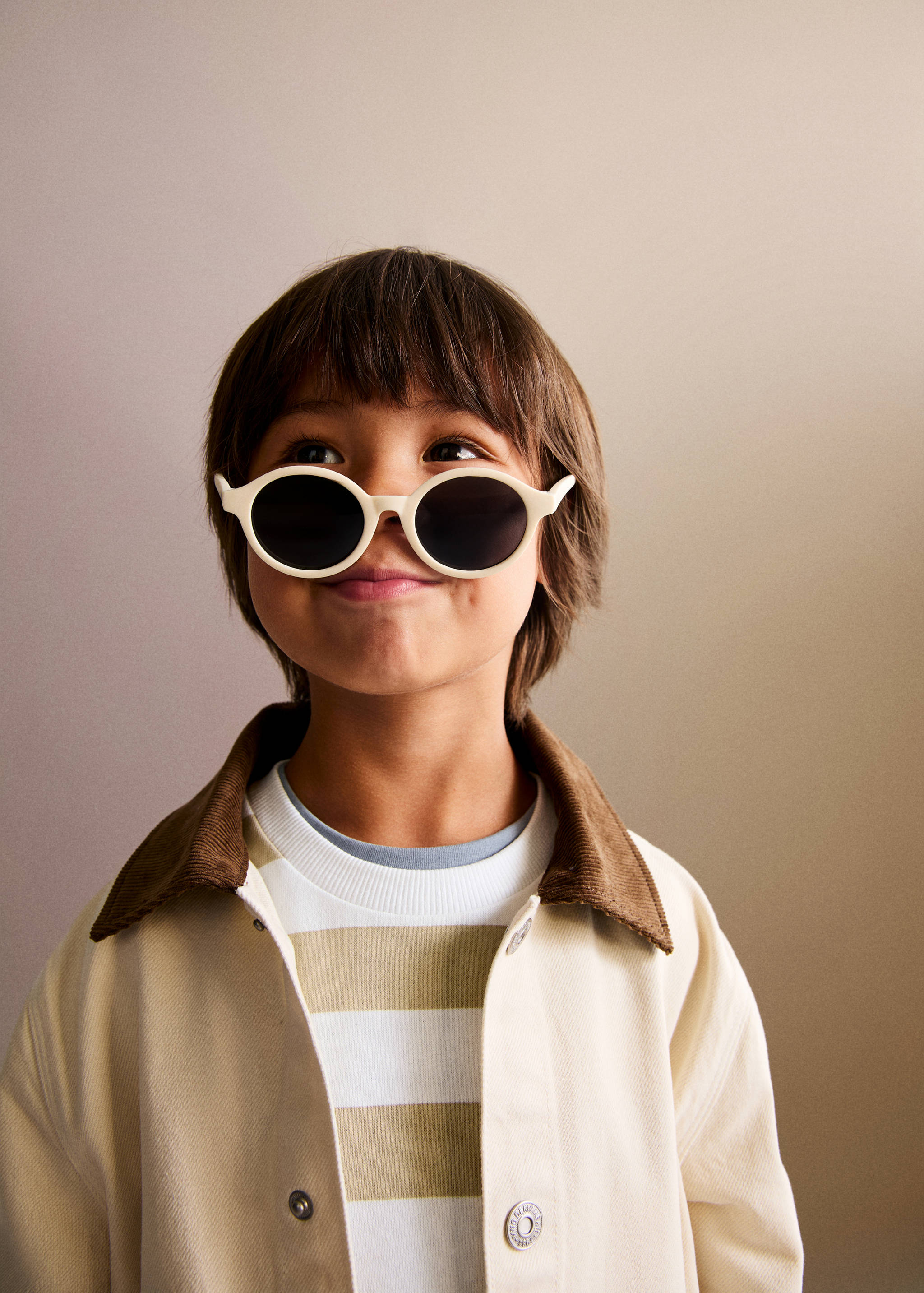 نظارات شمسية بإطار دائري - رؤية عامة