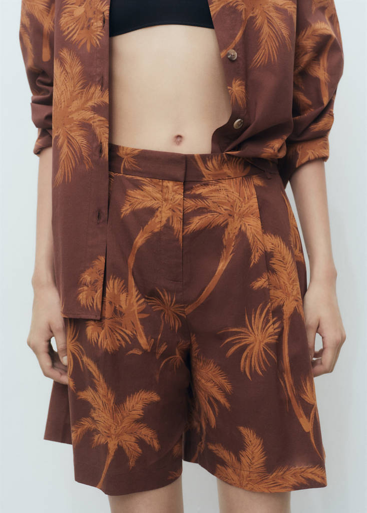 Cotton bermuda shorts with palm-tree print