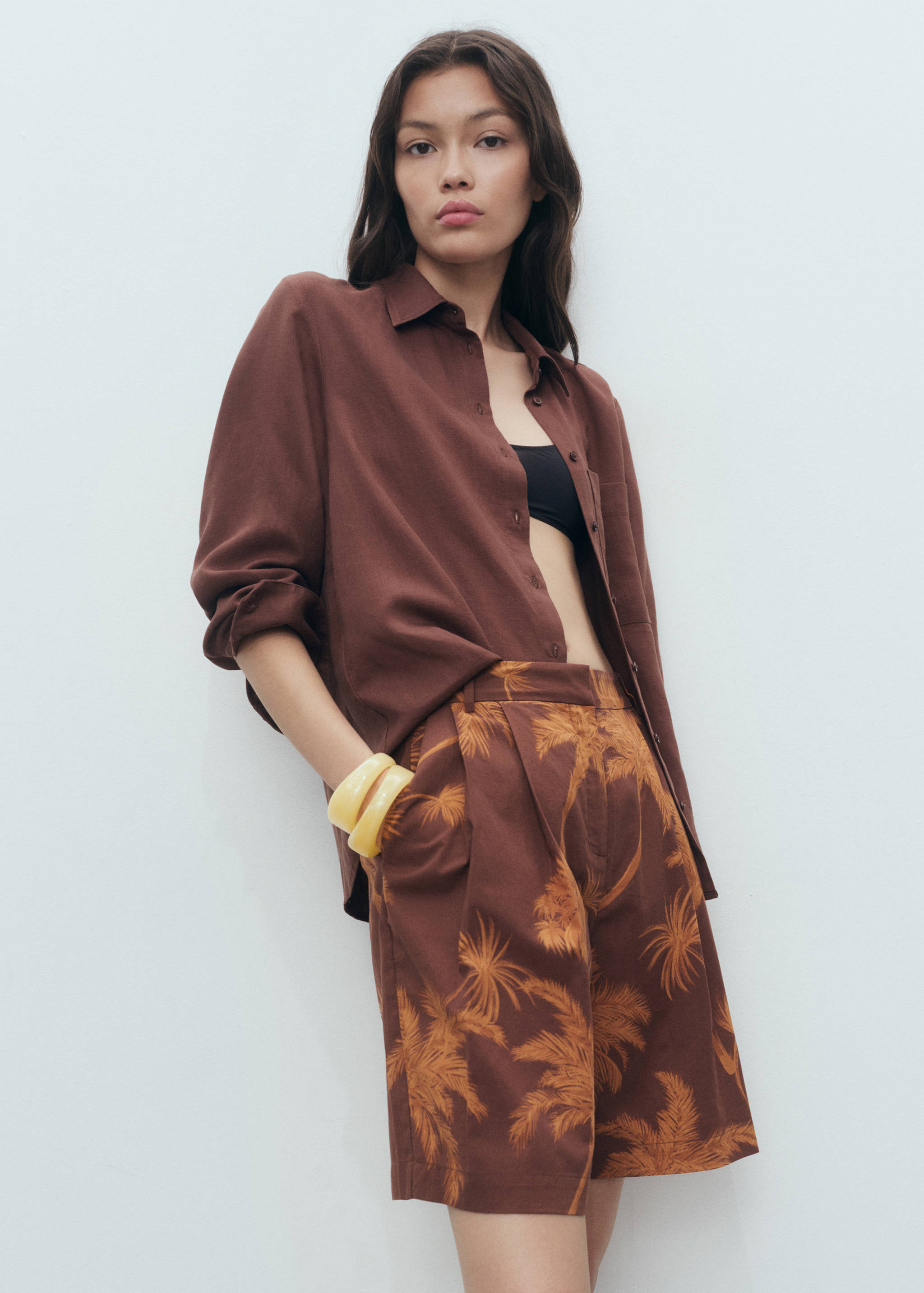 Cotton bermuda shorts with palm-tree print - Details of the article 1