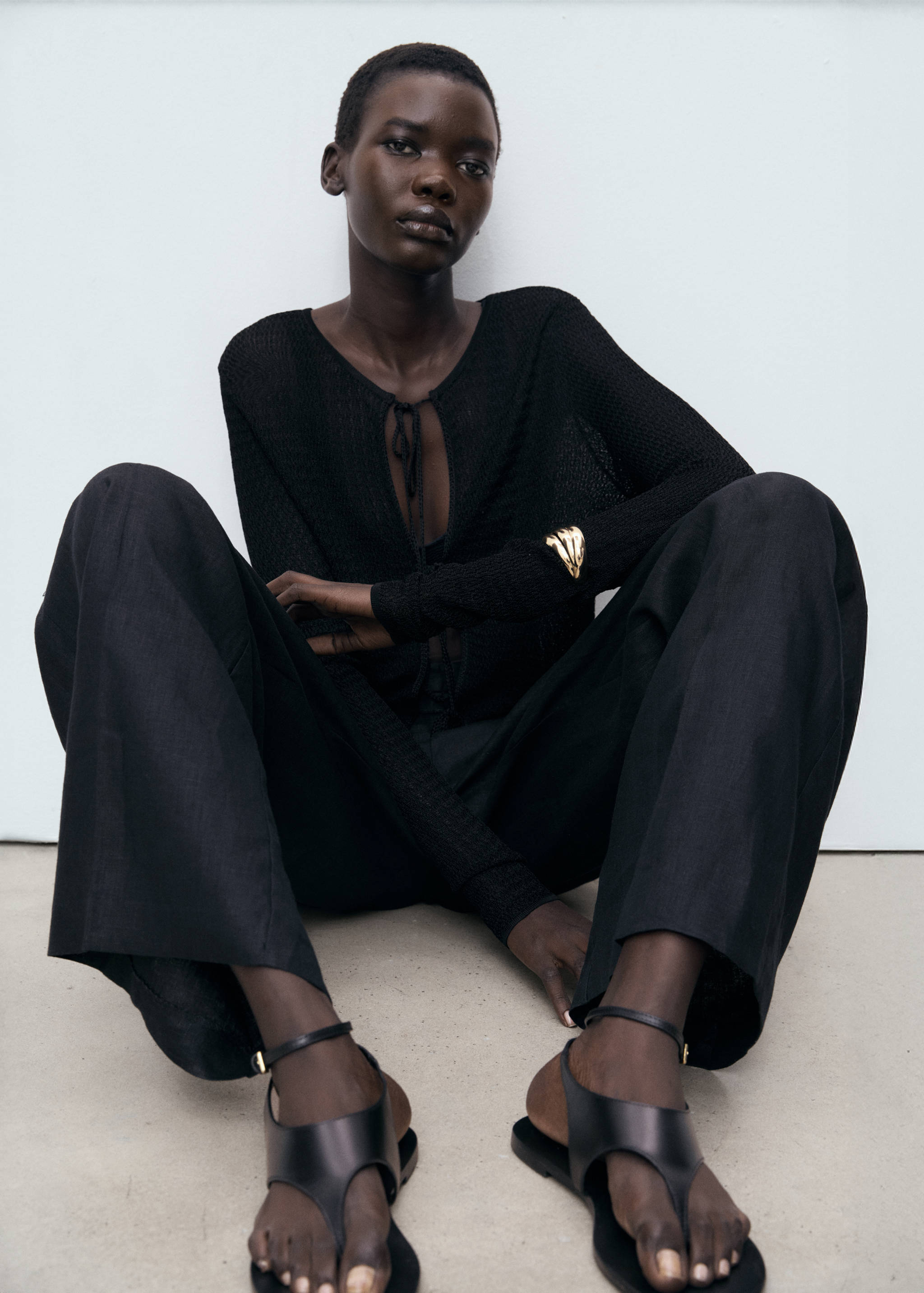 Knitted cardigan with ties - Details of the article 2