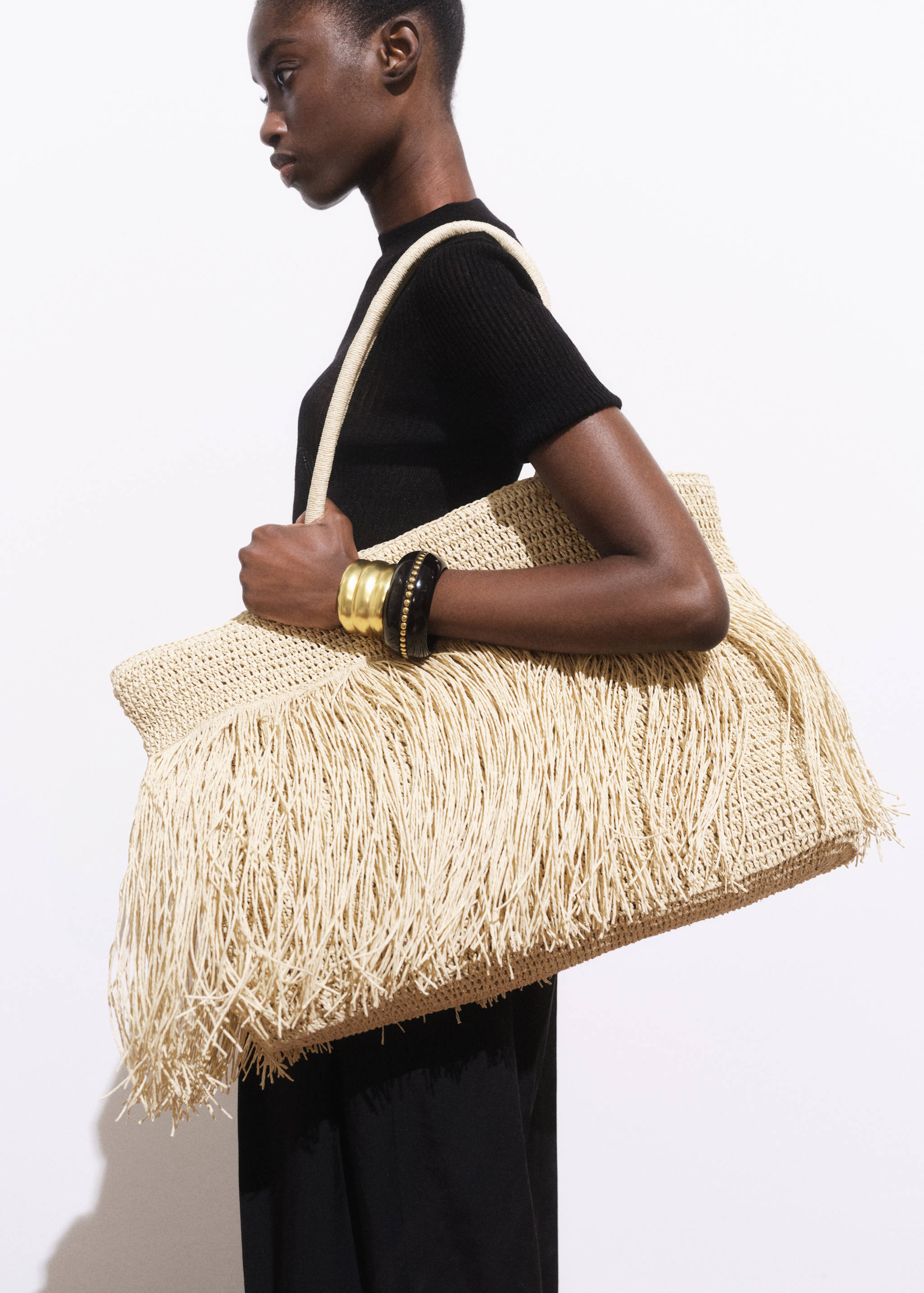 Natural fiber shopper bag with tassels - General plane