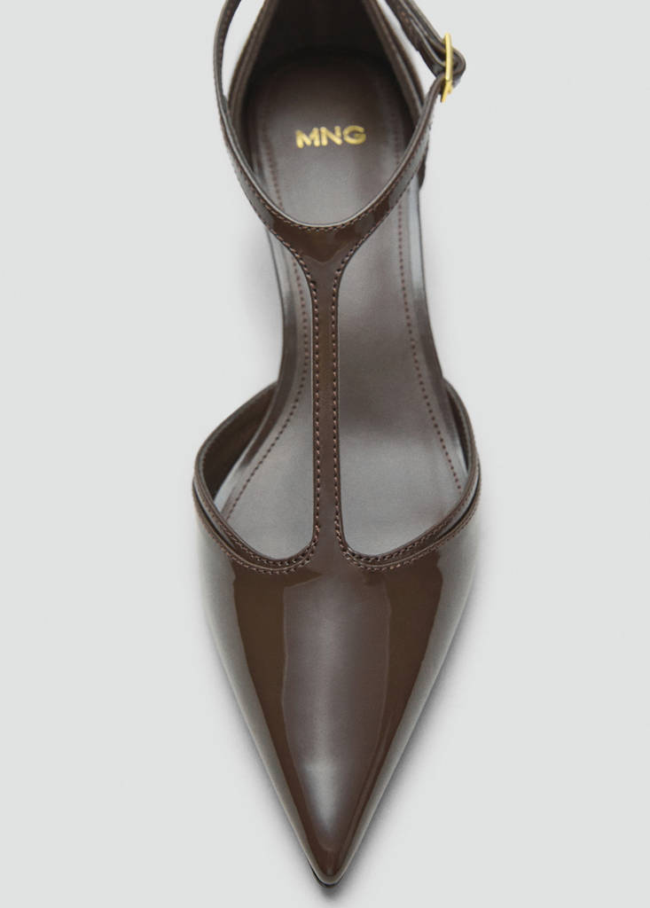 Kitten-heel patent leather shoes — Khaki