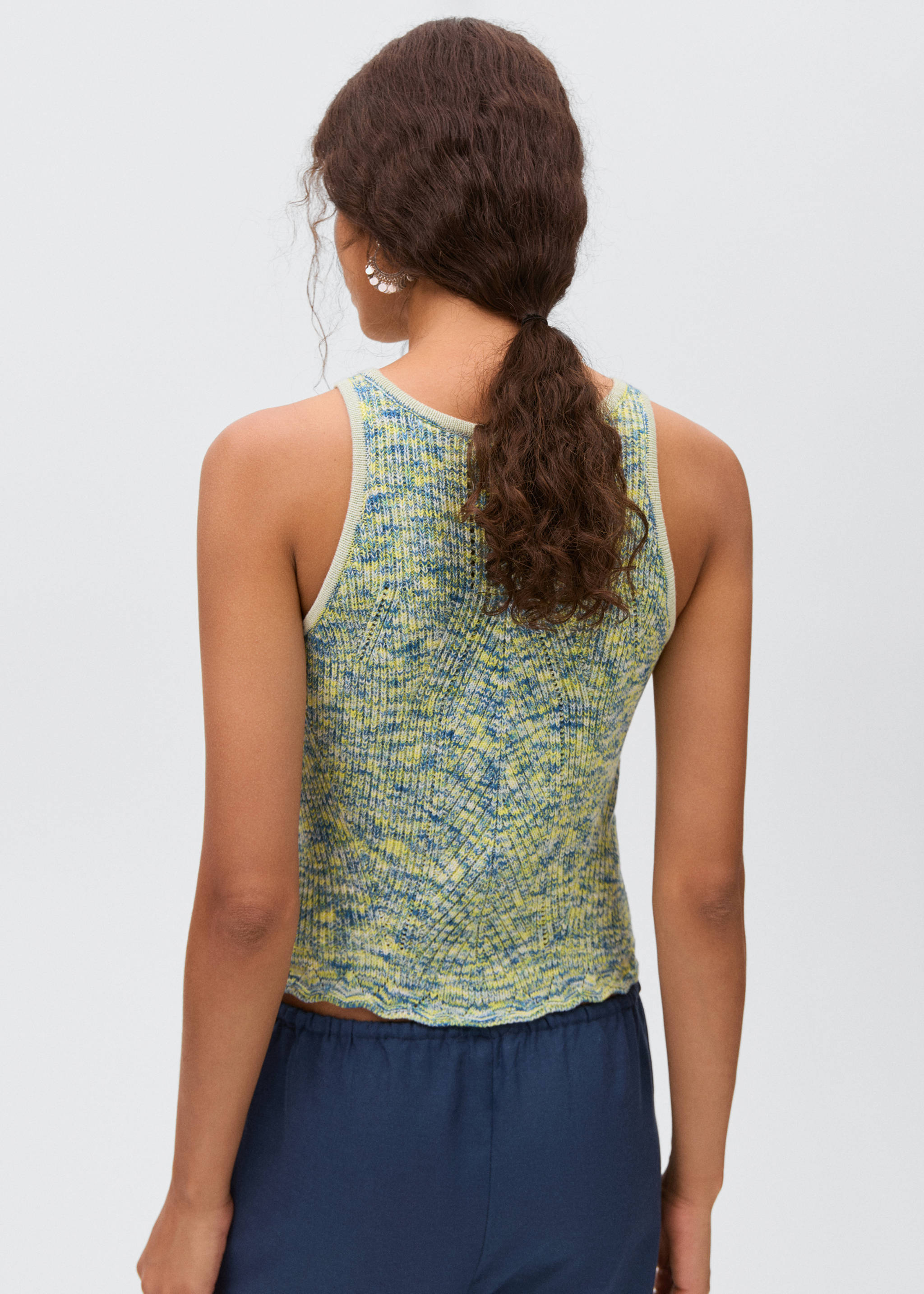 Разноцветный топ из трикотажа - Обратная сторона изделия