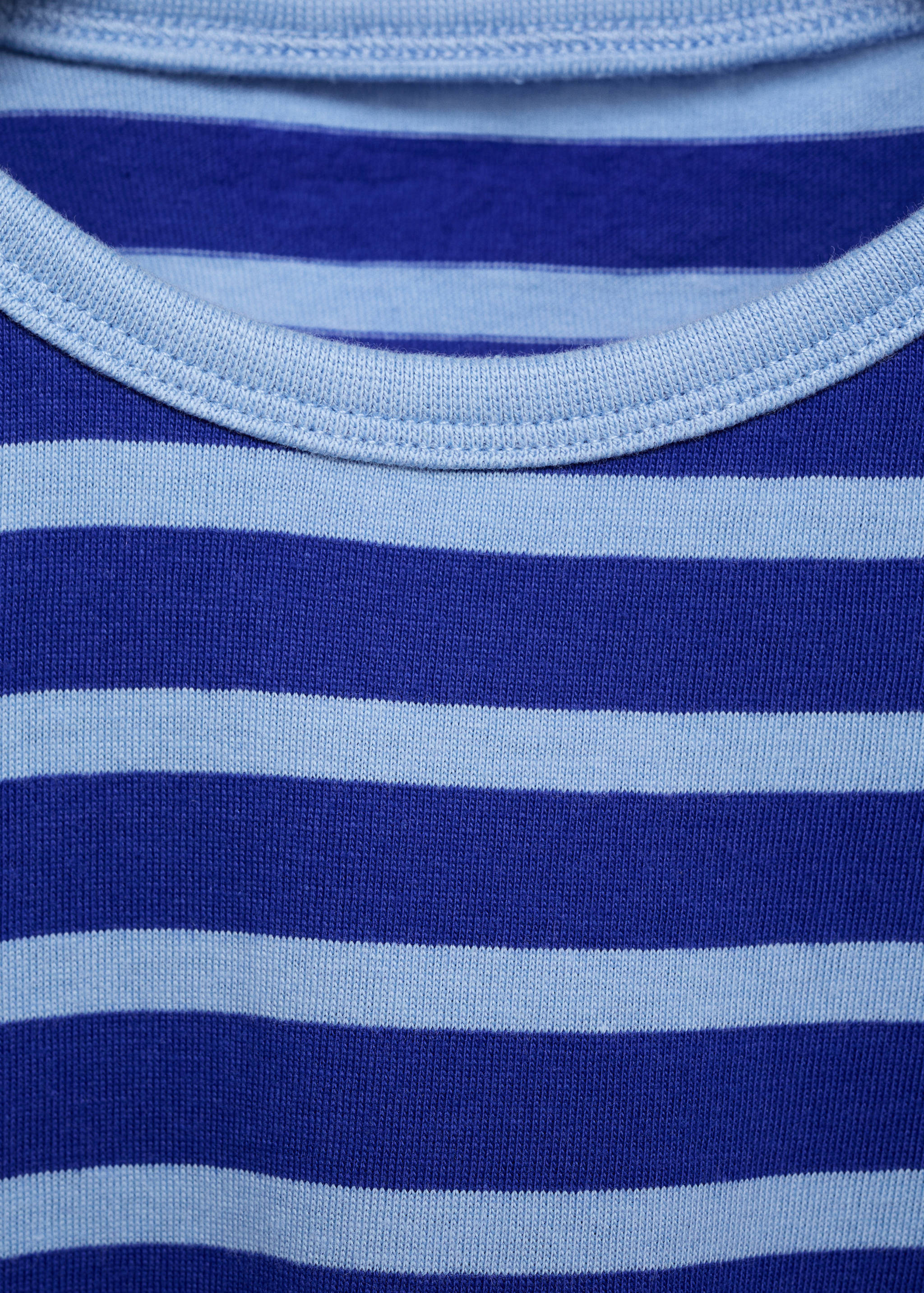 Striped t-shirt with cut-out - Details of the article 0