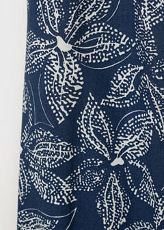 Flower print trousers — Navy 10
