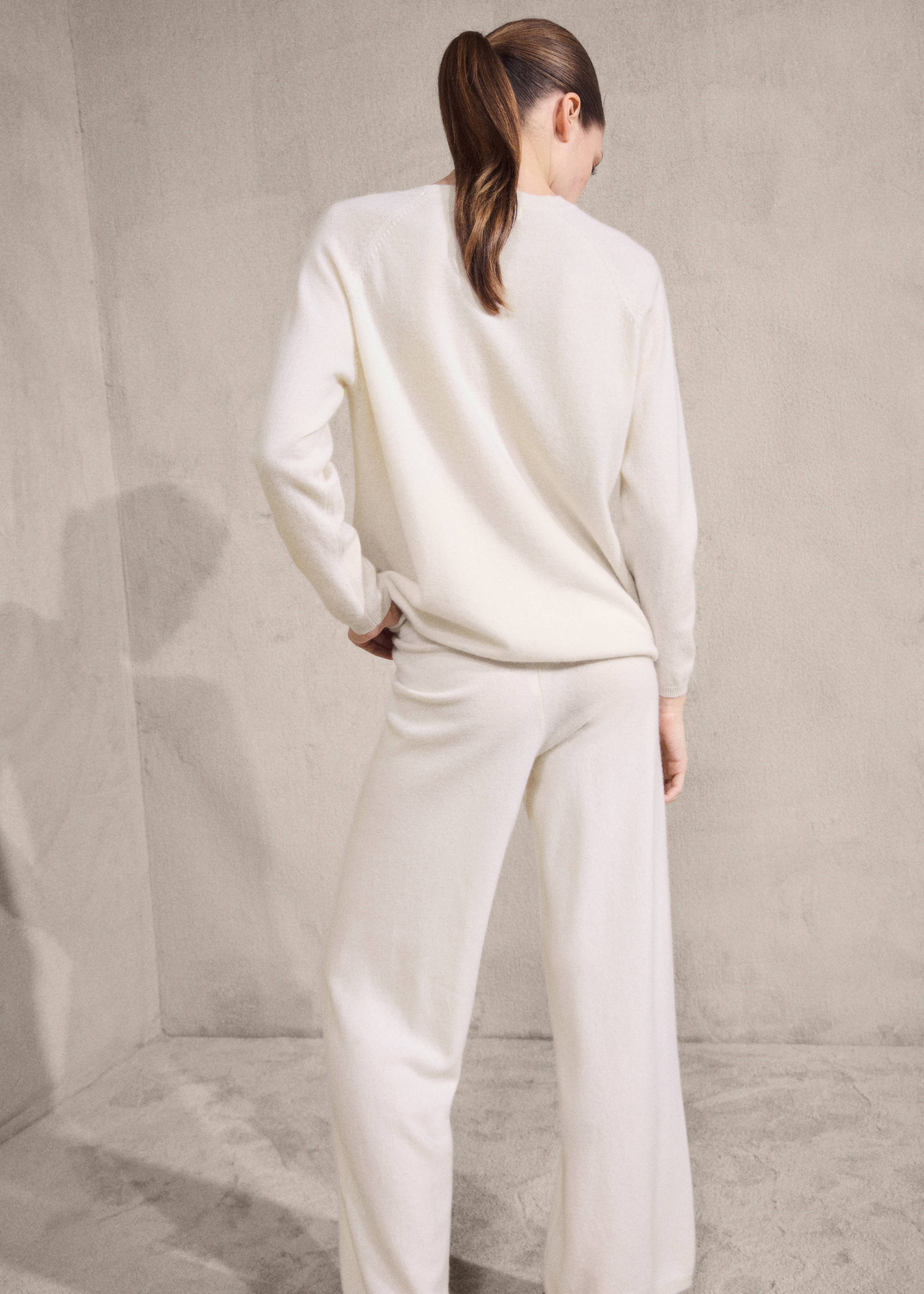 100% kasmír pulóver - A cikk hátulja