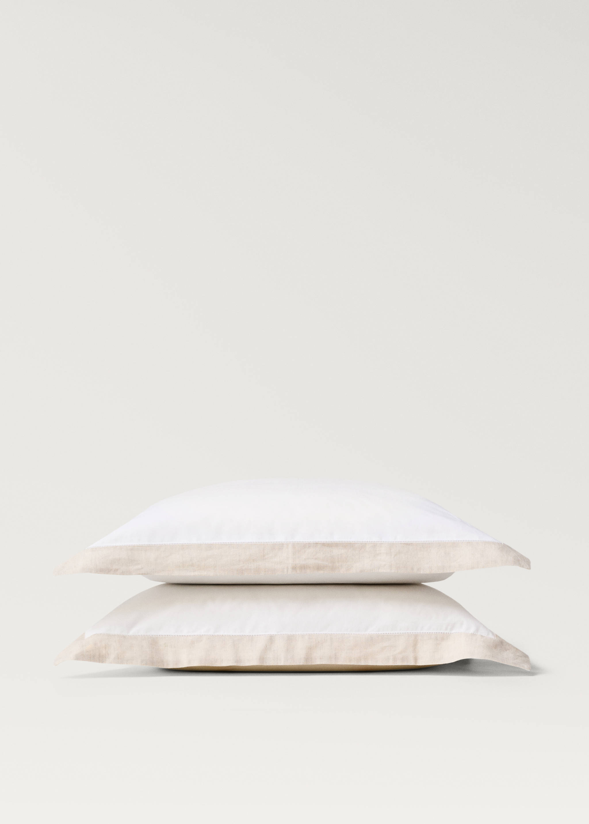 Deux taies d'oreiller percale de coton brodé lin 60x60 cm - Détail de l'article 1