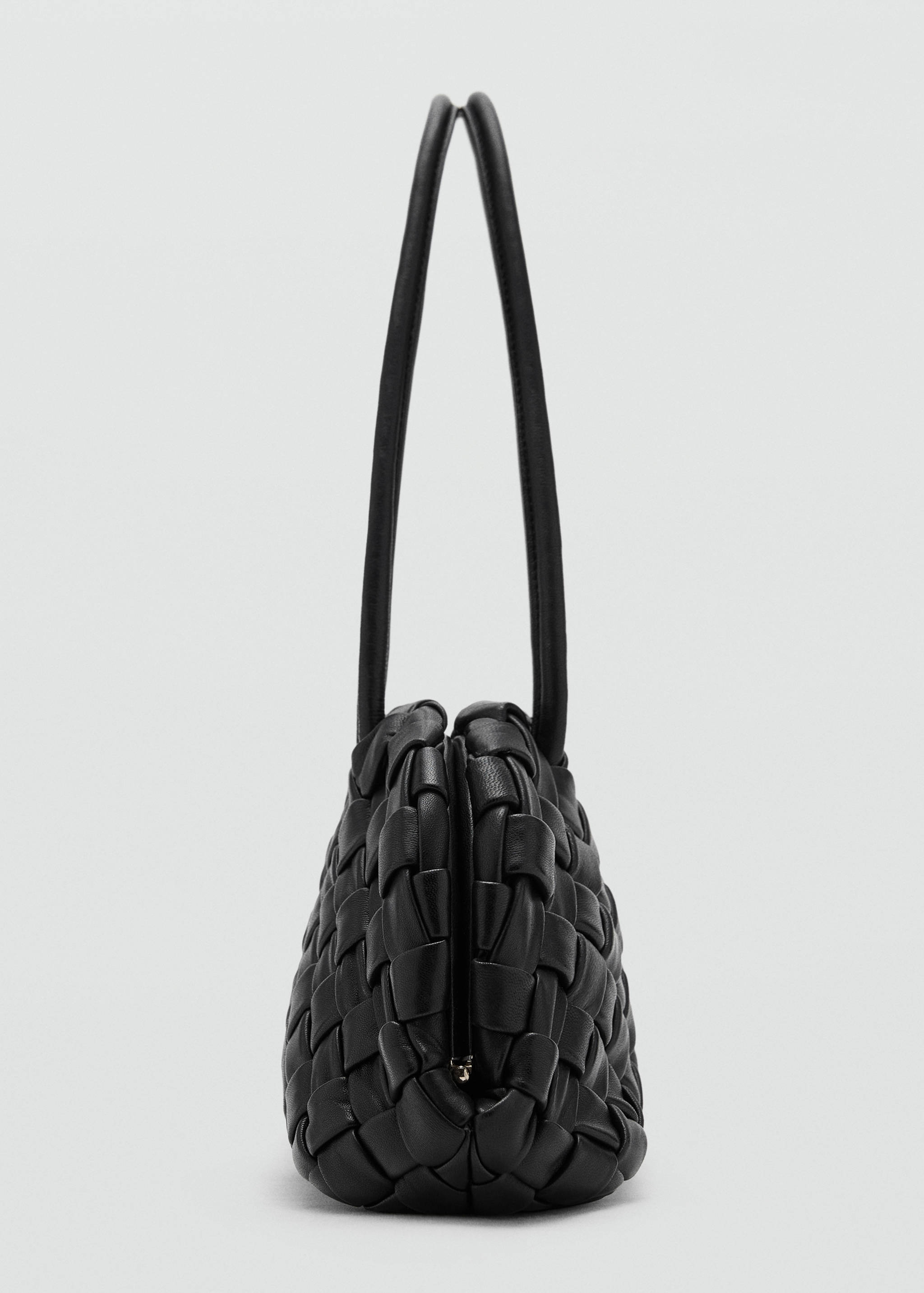 Braided leather shoulder bag - Details of the article 1